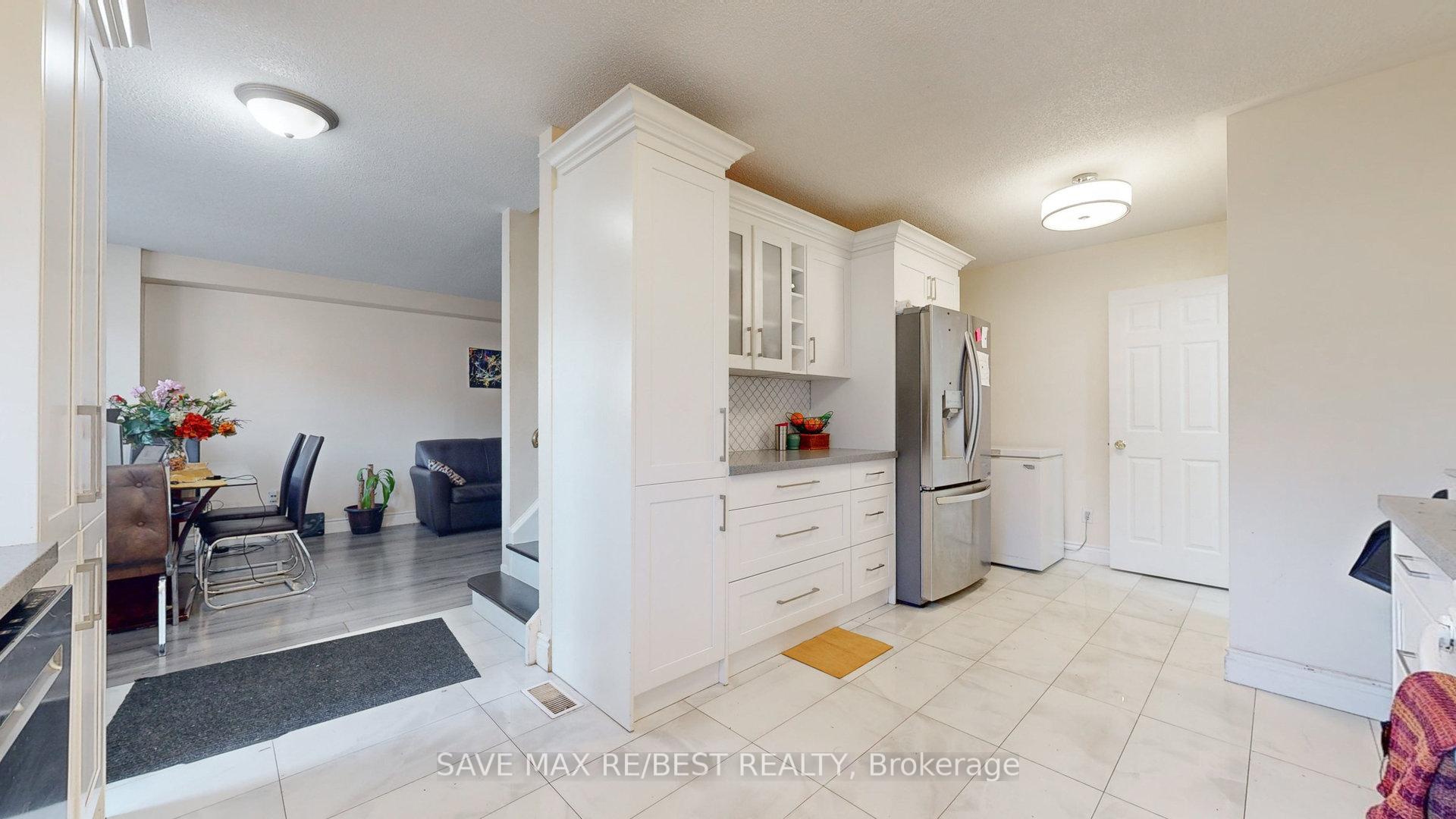 Photo 13 of Unit 4, 375 Pioneer Drive, Kitchener, Pioneer Park — HOMEH