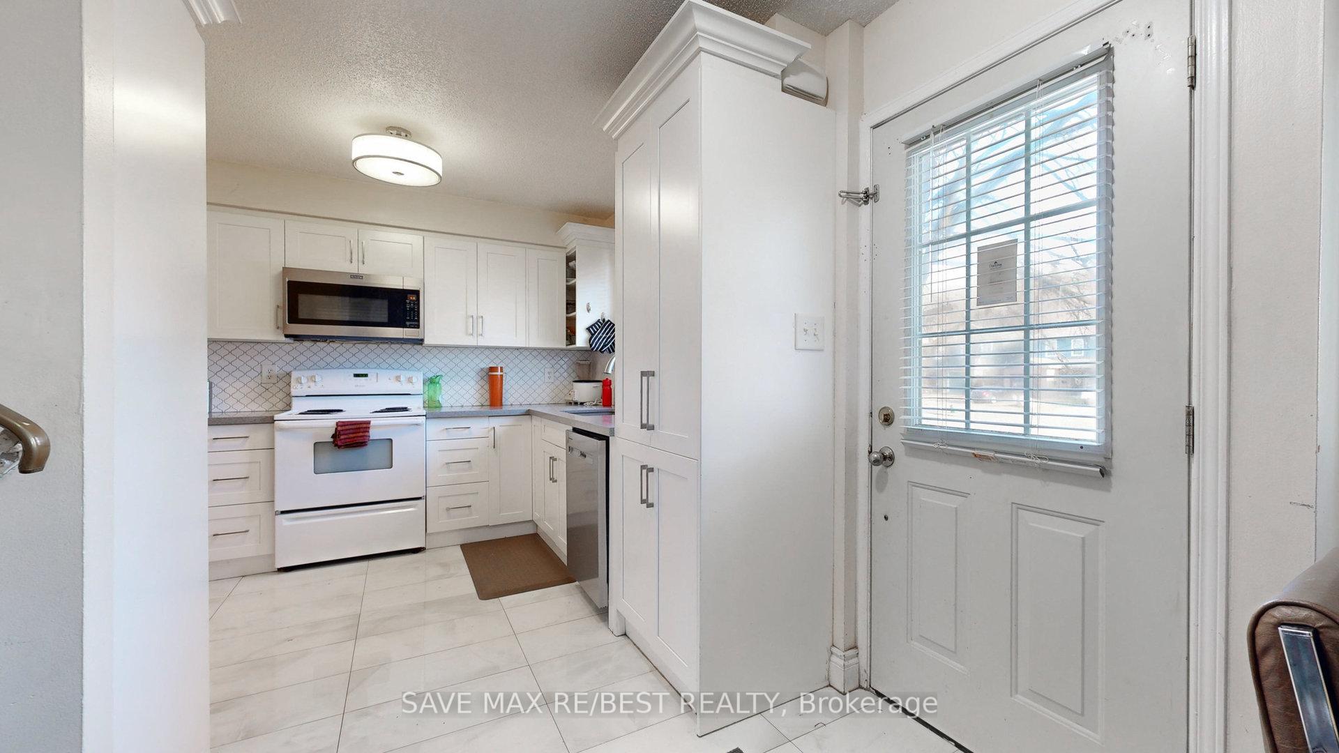 Photo 14 of Unit 4, 375 Pioneer Drive, Kitchener, Pioneer Park — HOMEH
