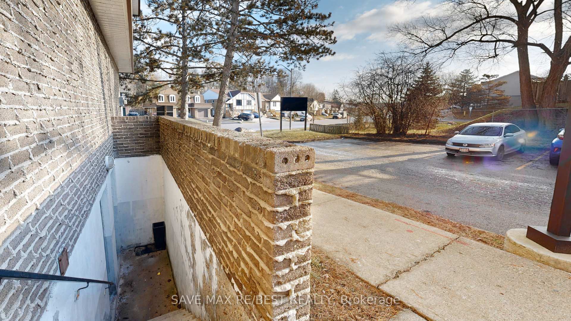 Photo 32 of Unit 4, 375 Pioneer Drive, Kitchener, Pioneer Park — HOMEH