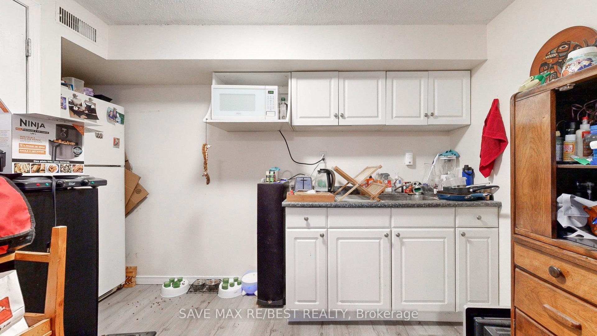 Photo 34 of Unit 4, 375 Pioneer Drive, Kitchener, Pioneer Park — HOMEH