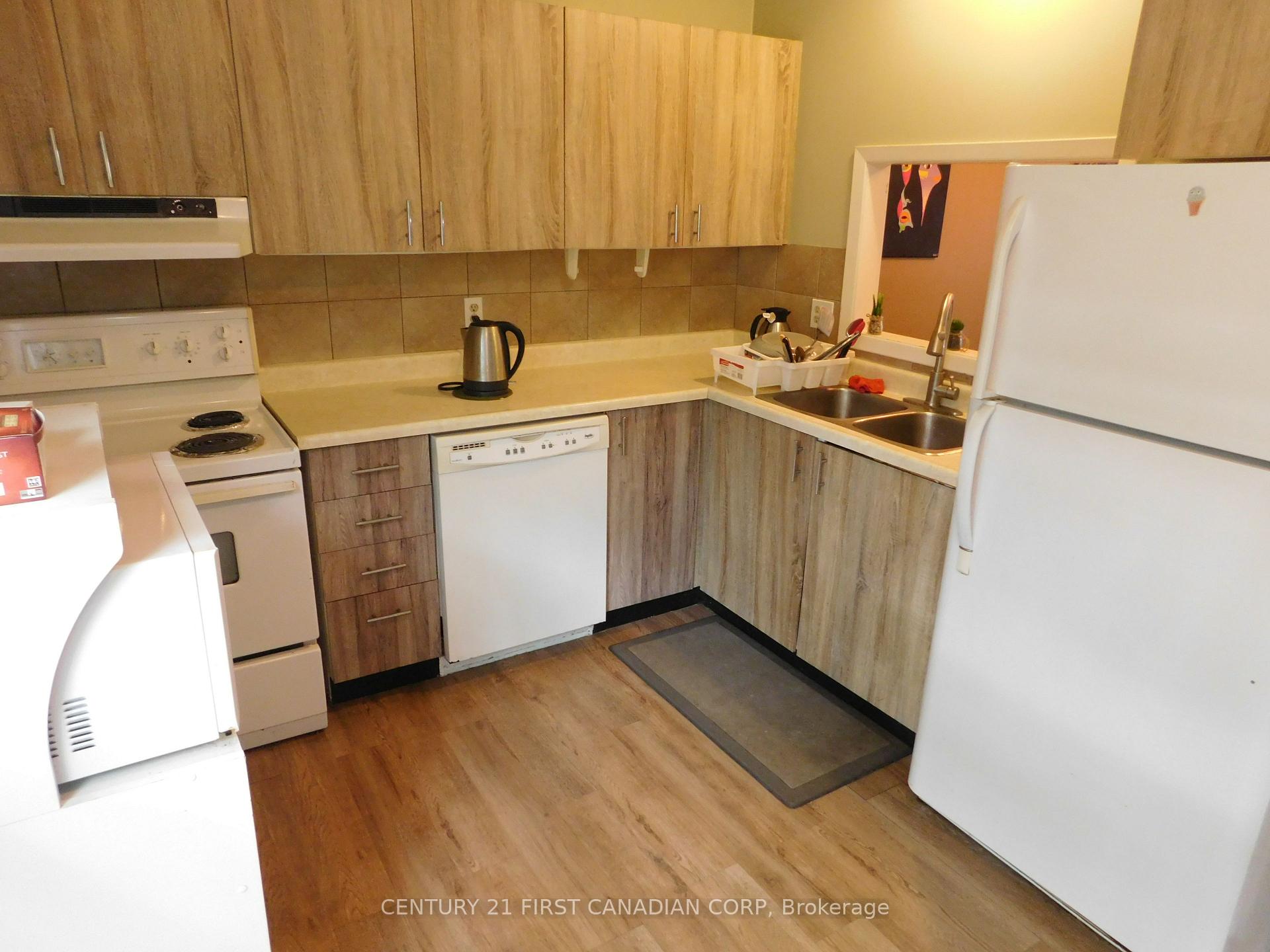 Photo 6 of Unit 22, 253 Taylor Street, London, East C — HOMEH