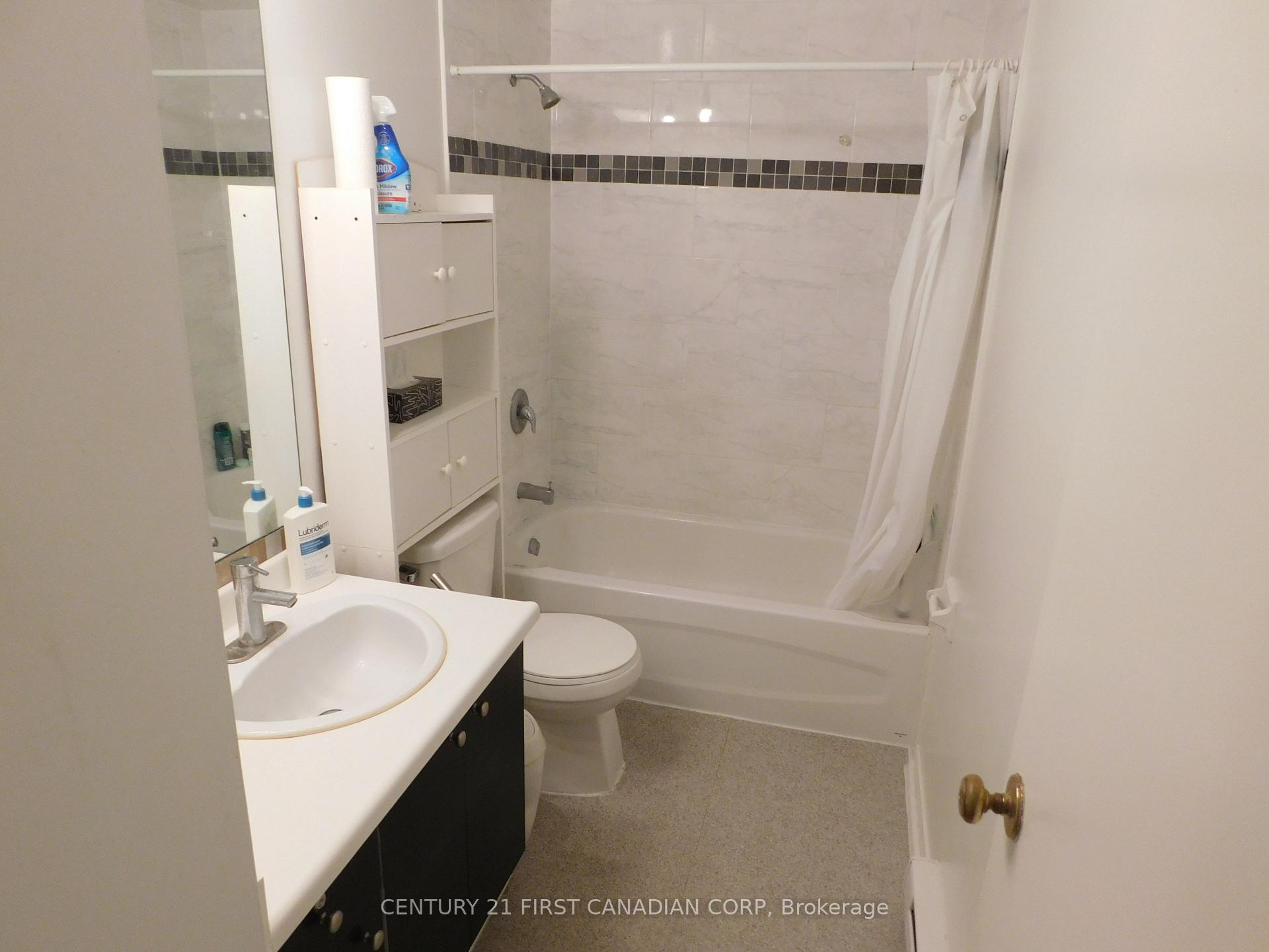 Photo 10 of Unit 22, 253 Taylor Street, London, East C — HOMEH