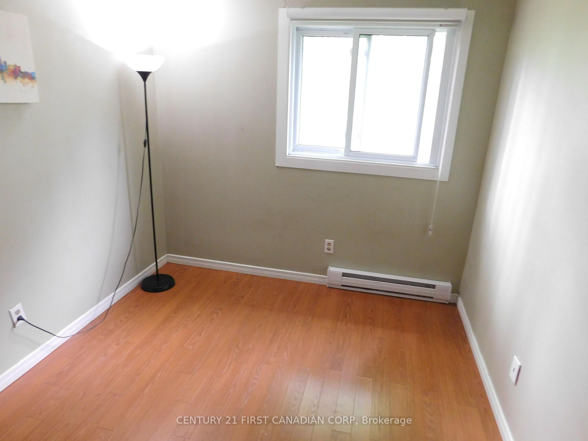Photo 11 of Unit 22, 253 Taylor Street, London, East C — HOMEH