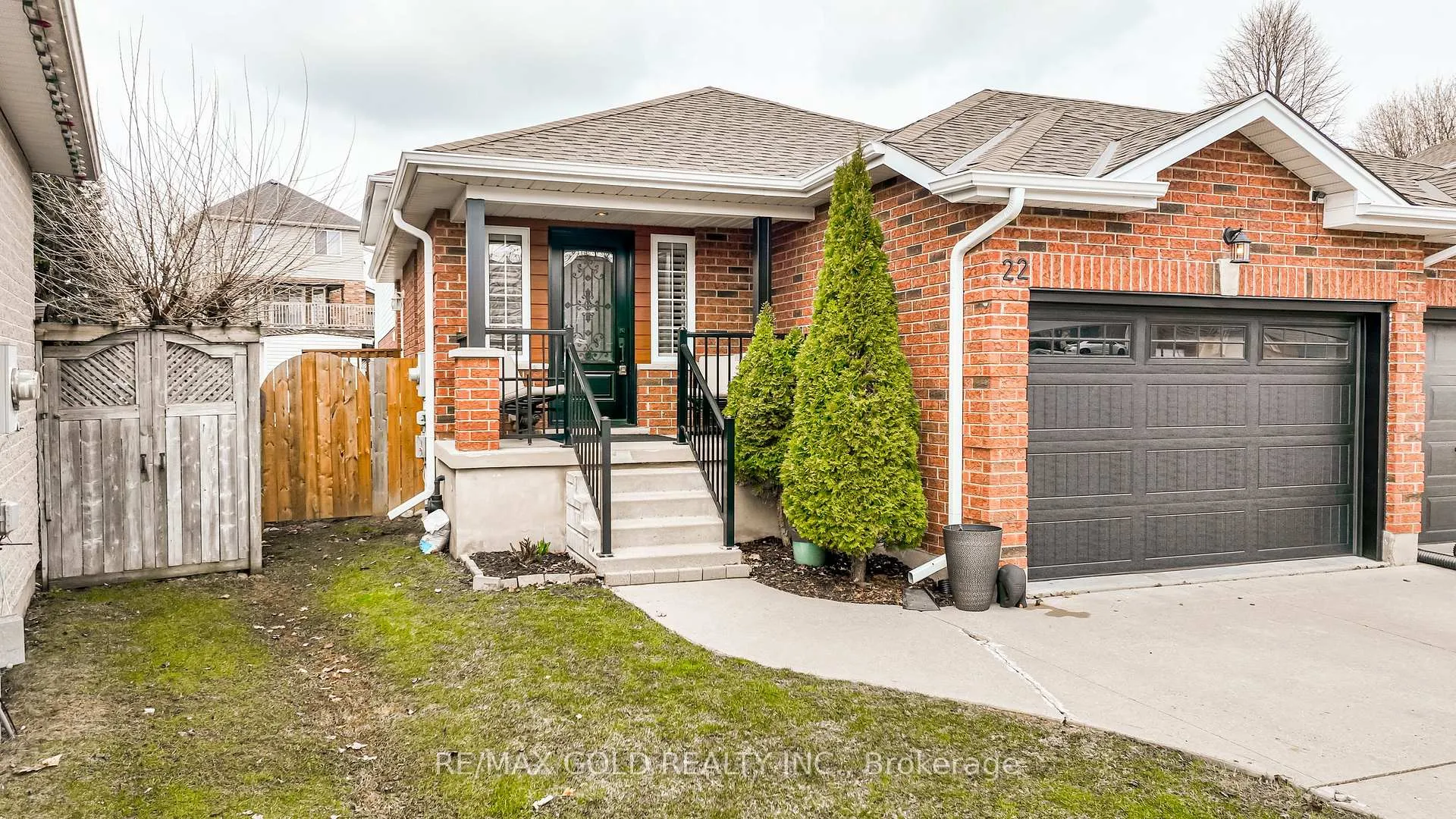 Photo 3 of 22 Martson Crescent, Leamington — HOMEH
