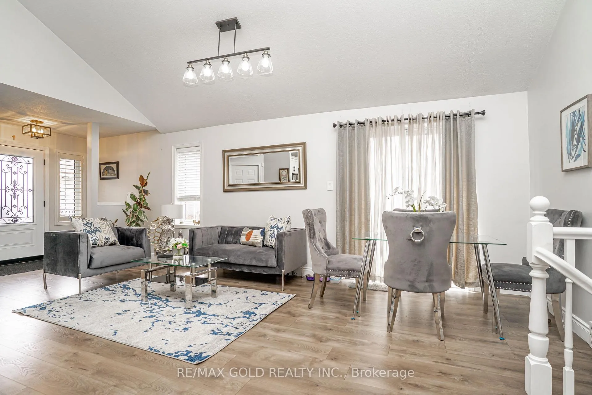 Photo 8 of 22 Martson Crescent, Leamington — HOMEH