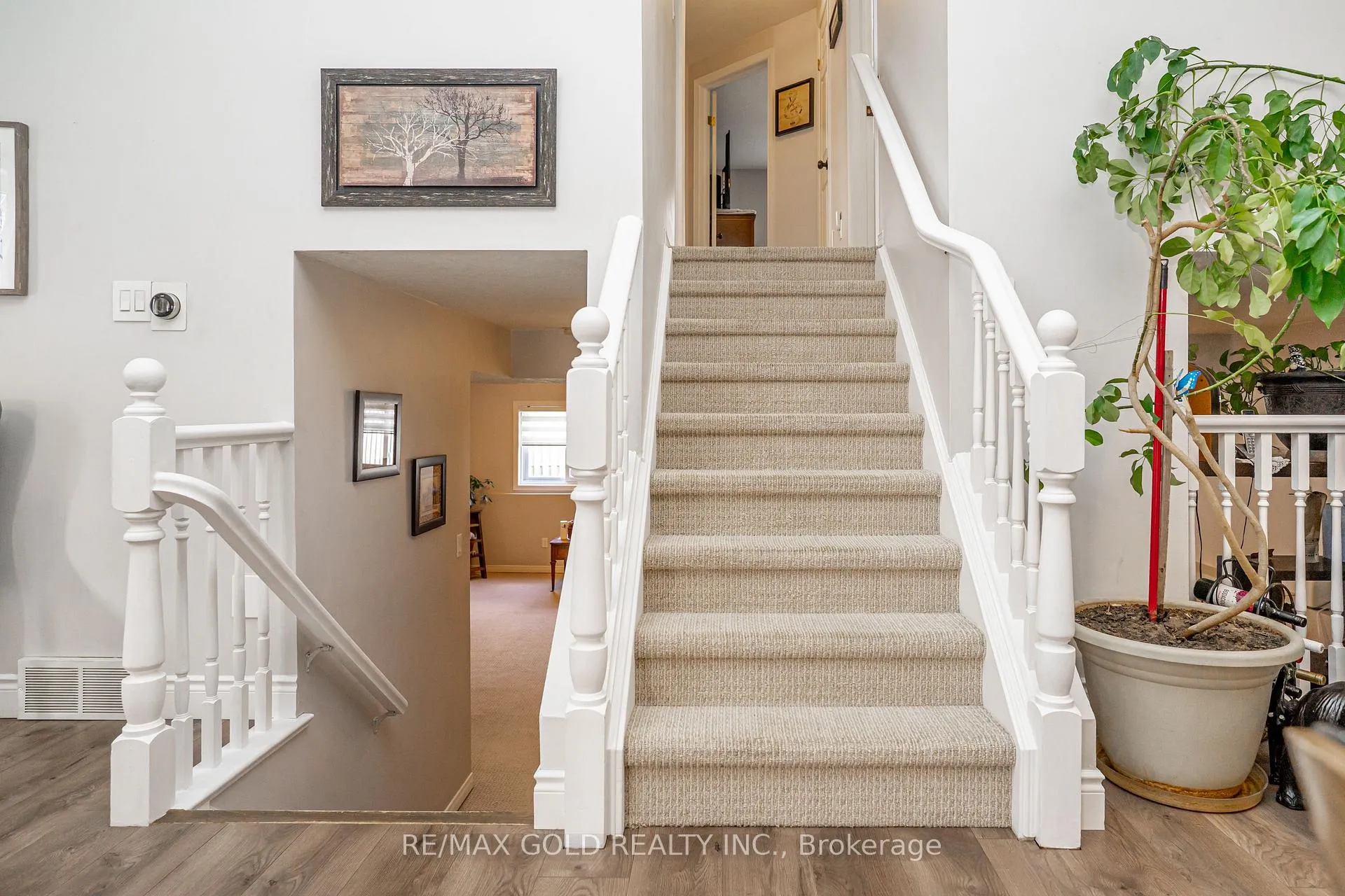 Photo 16 of 22 Martson Crescent, Leamington — HOMEH