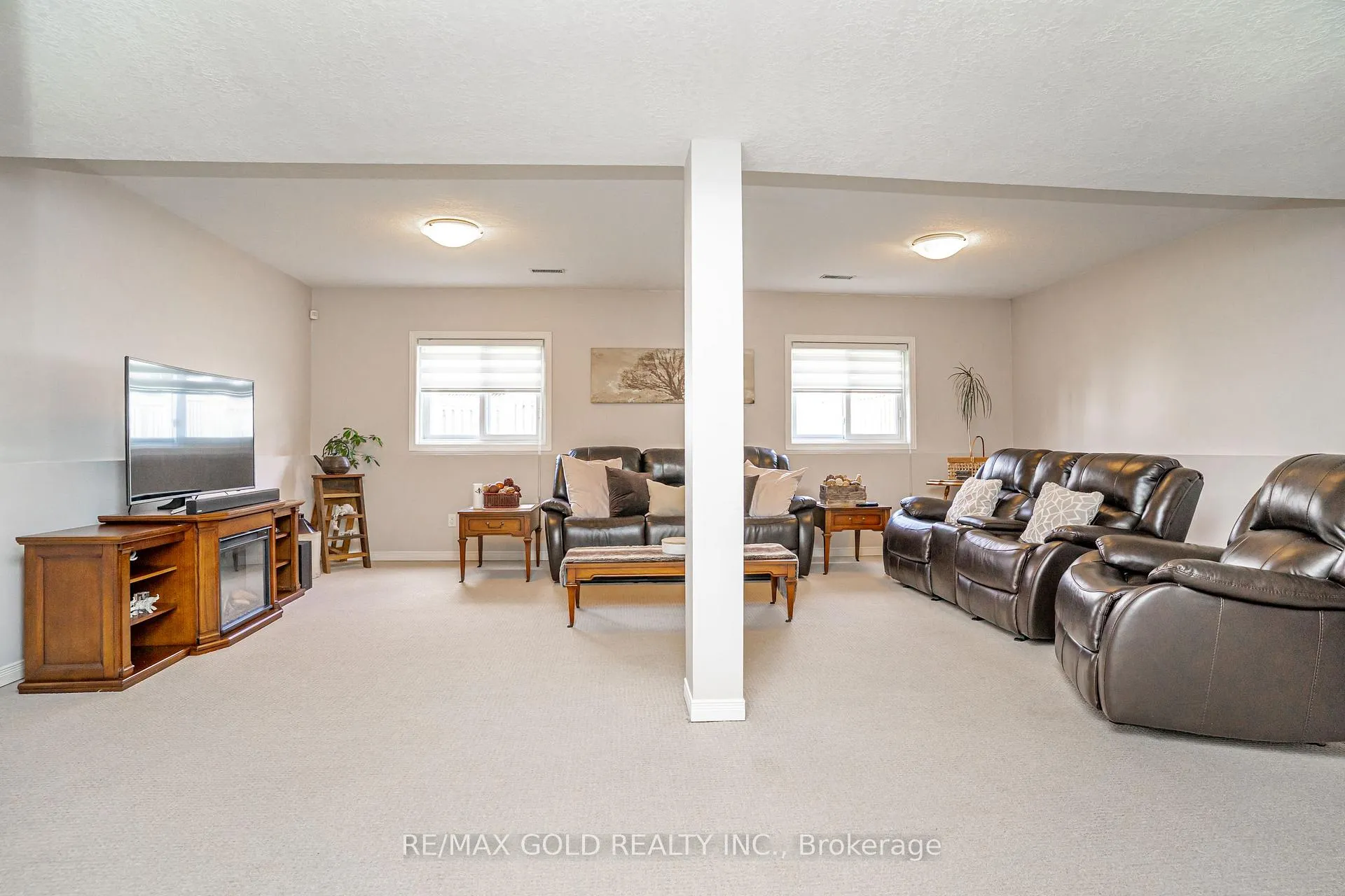 Photo 25 of 22 Martson Crescent, Leamington — HOMEH