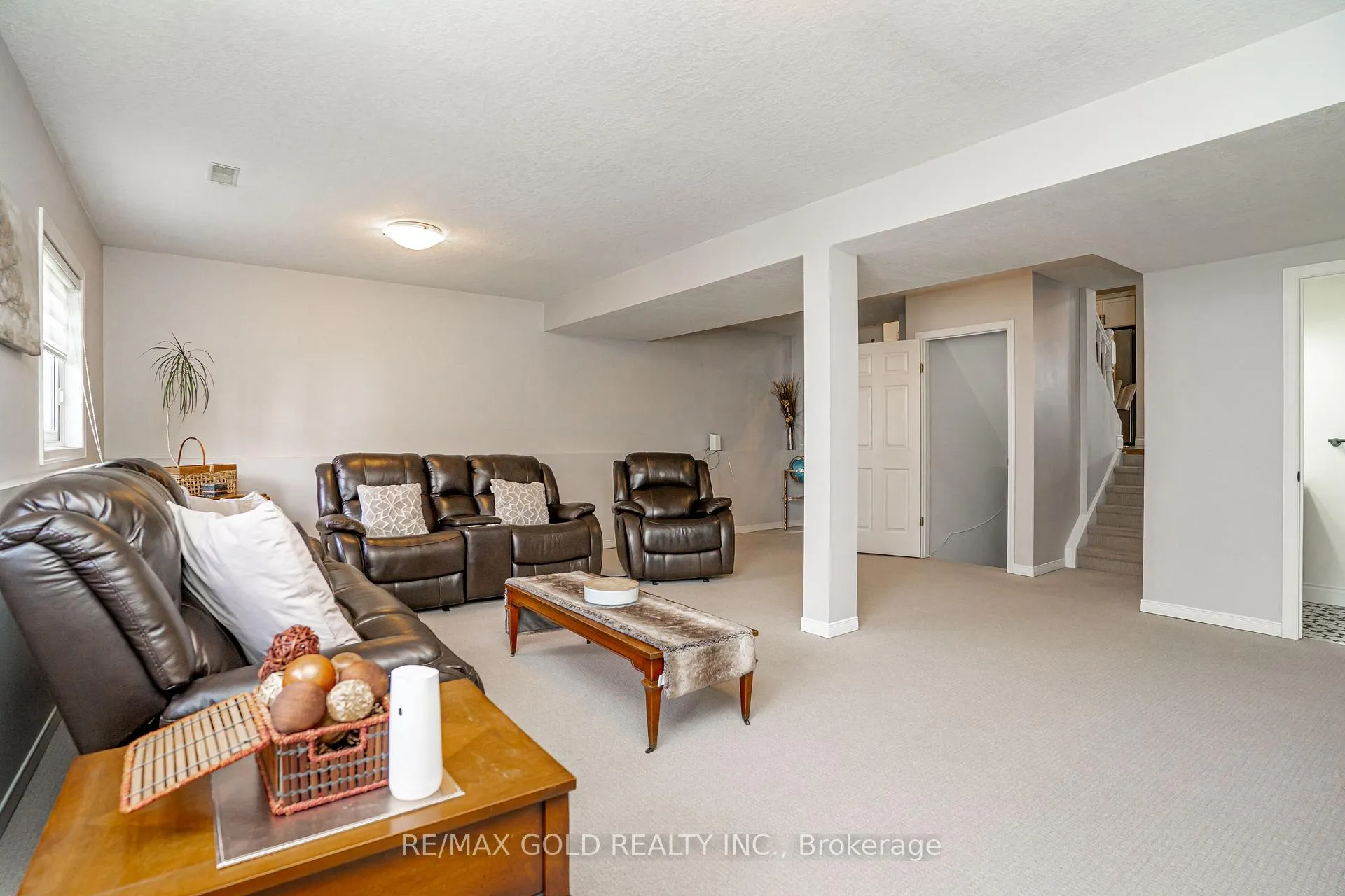 Photo 26 of 22 Martson Crescent, Leamington — HOMEH