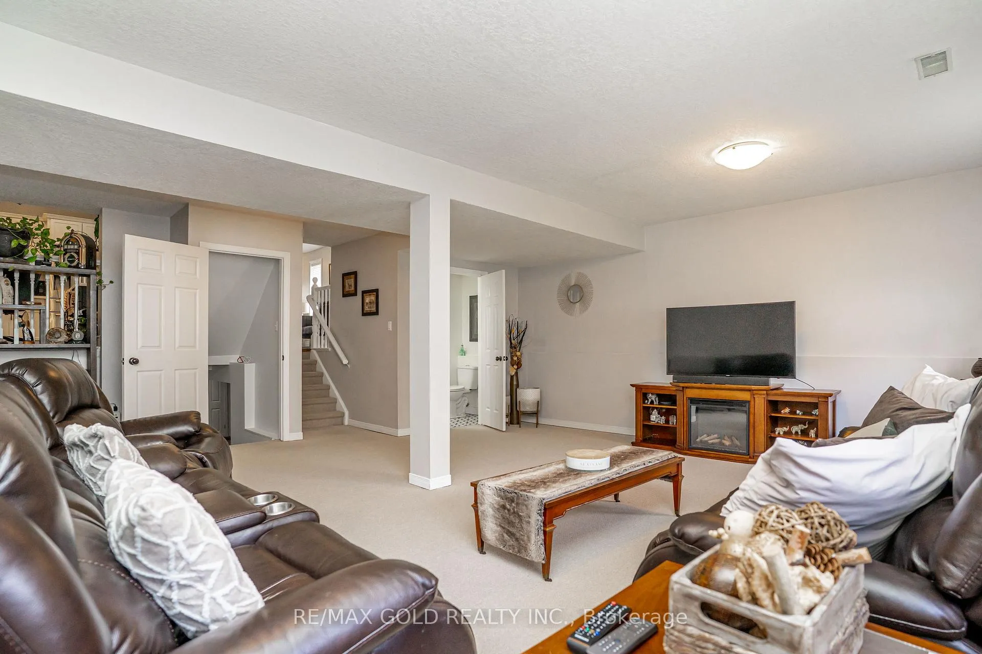 Photo 27 of 22 Martson Crescent, Leamington — HOMEH