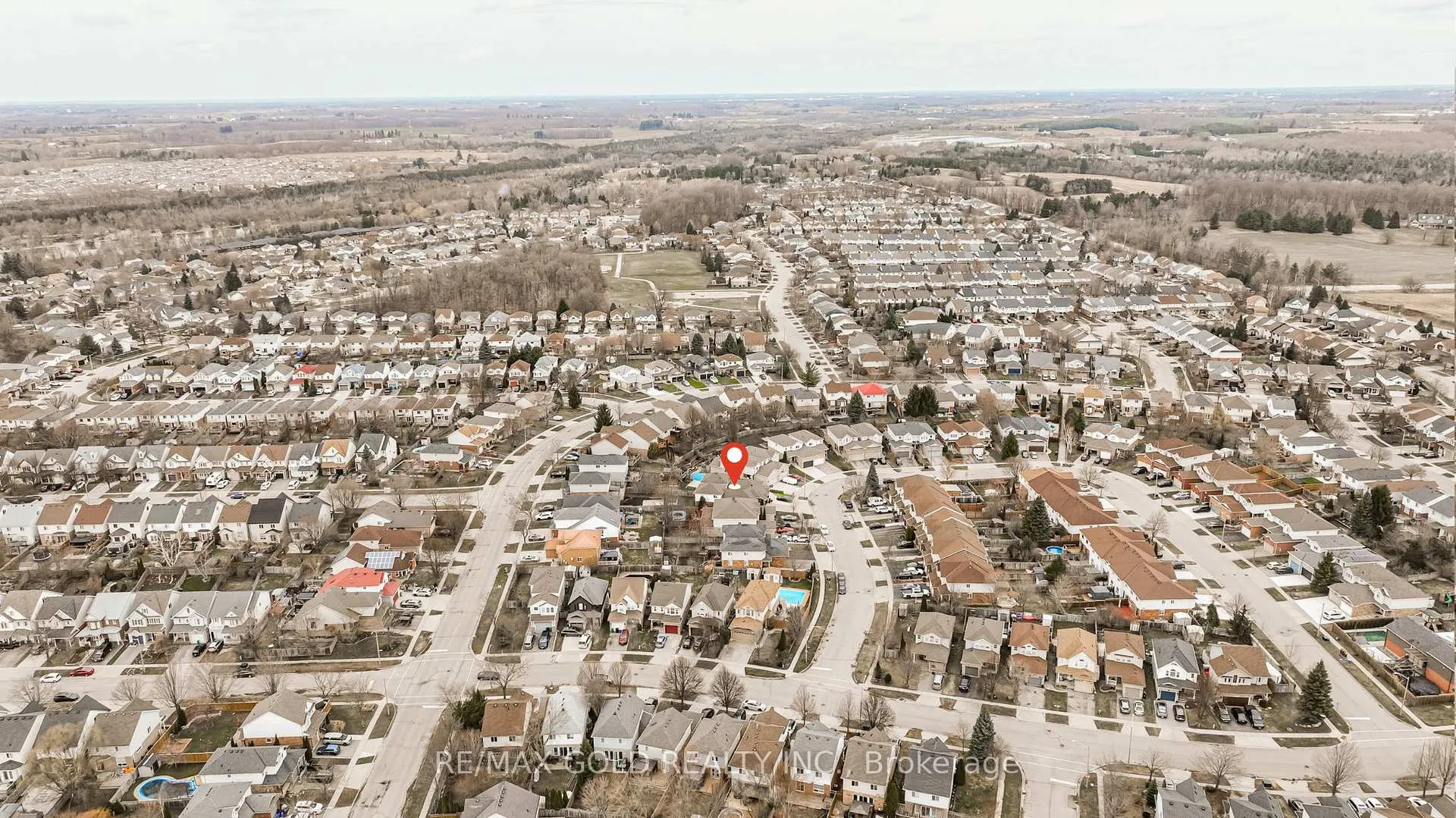 Photo 41 of 22 Martson Crescent, Leamington — HOMEH