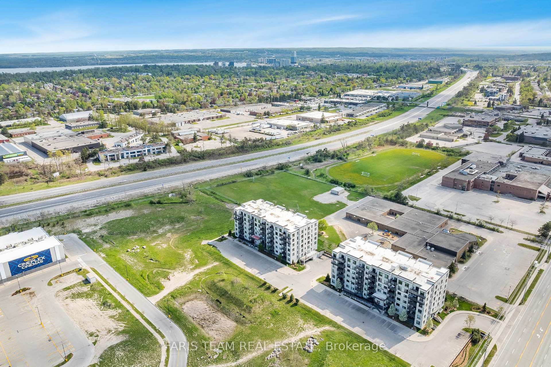 Photo 25 of Unit 206, 299 Cundles Road E, Barrie, Alliance — HOMEH