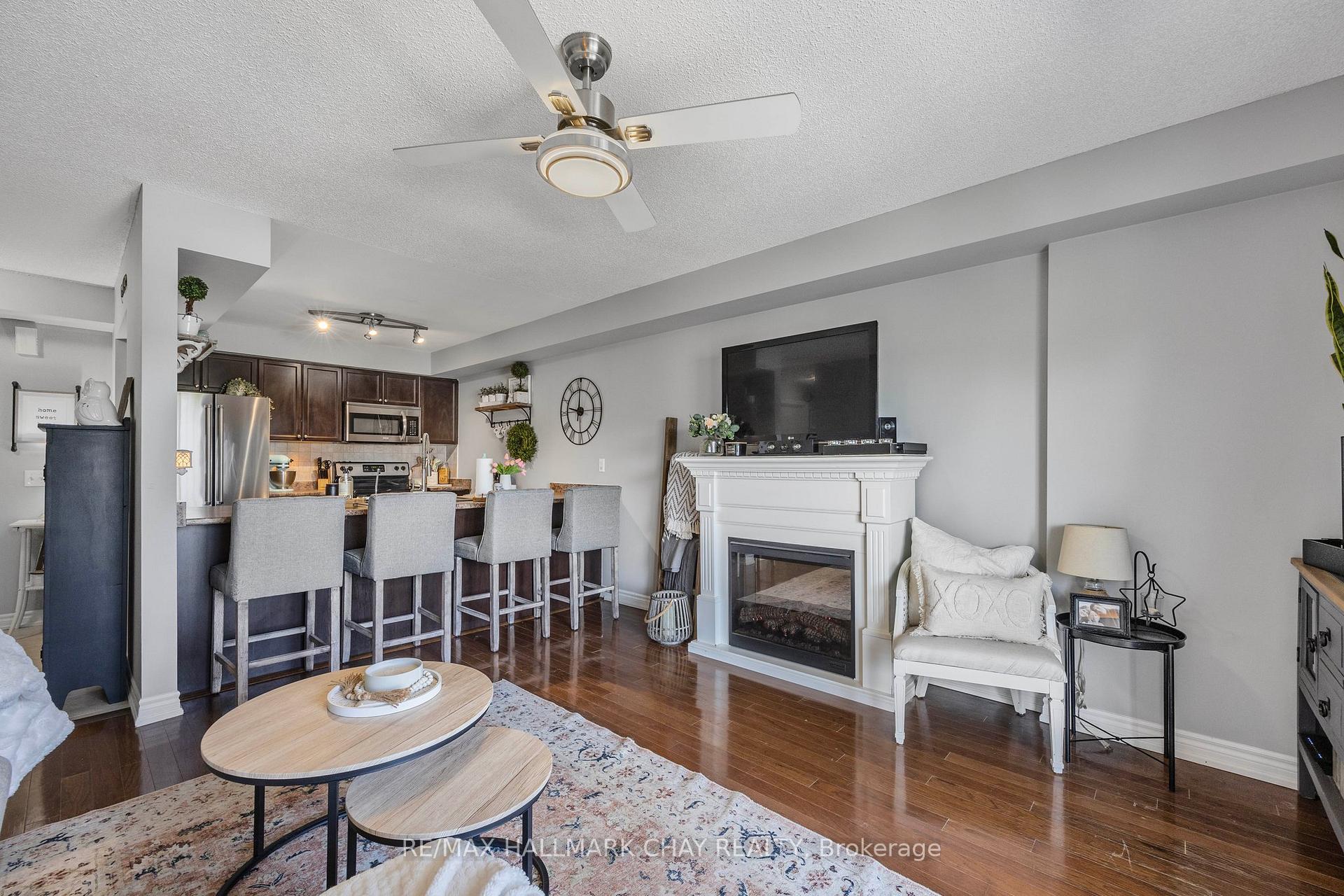Photo 10 of Unit 25, 137 Sydenham Wells, Barrie, Georgian Drive — HOMEH