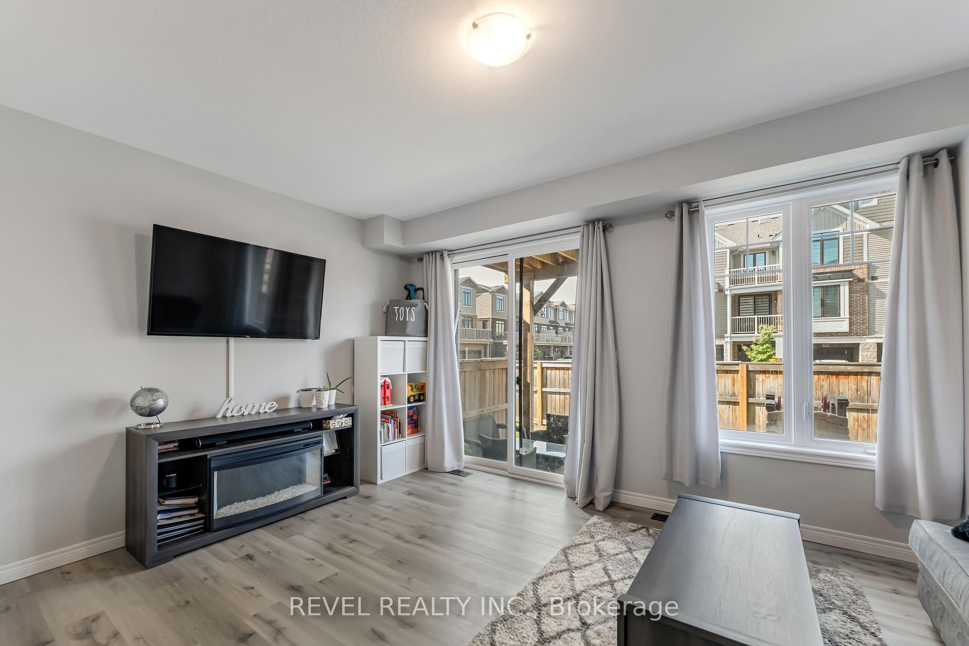 Photo 5 of Unit 31, 288 Glover Road, Hamilton, Fruitland — HOMEH