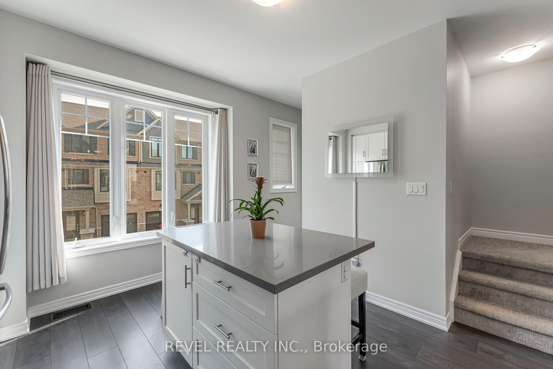Photo 17 of Unit 31, 288 Glover Road, Hamilton, Fruitland — HOMEH