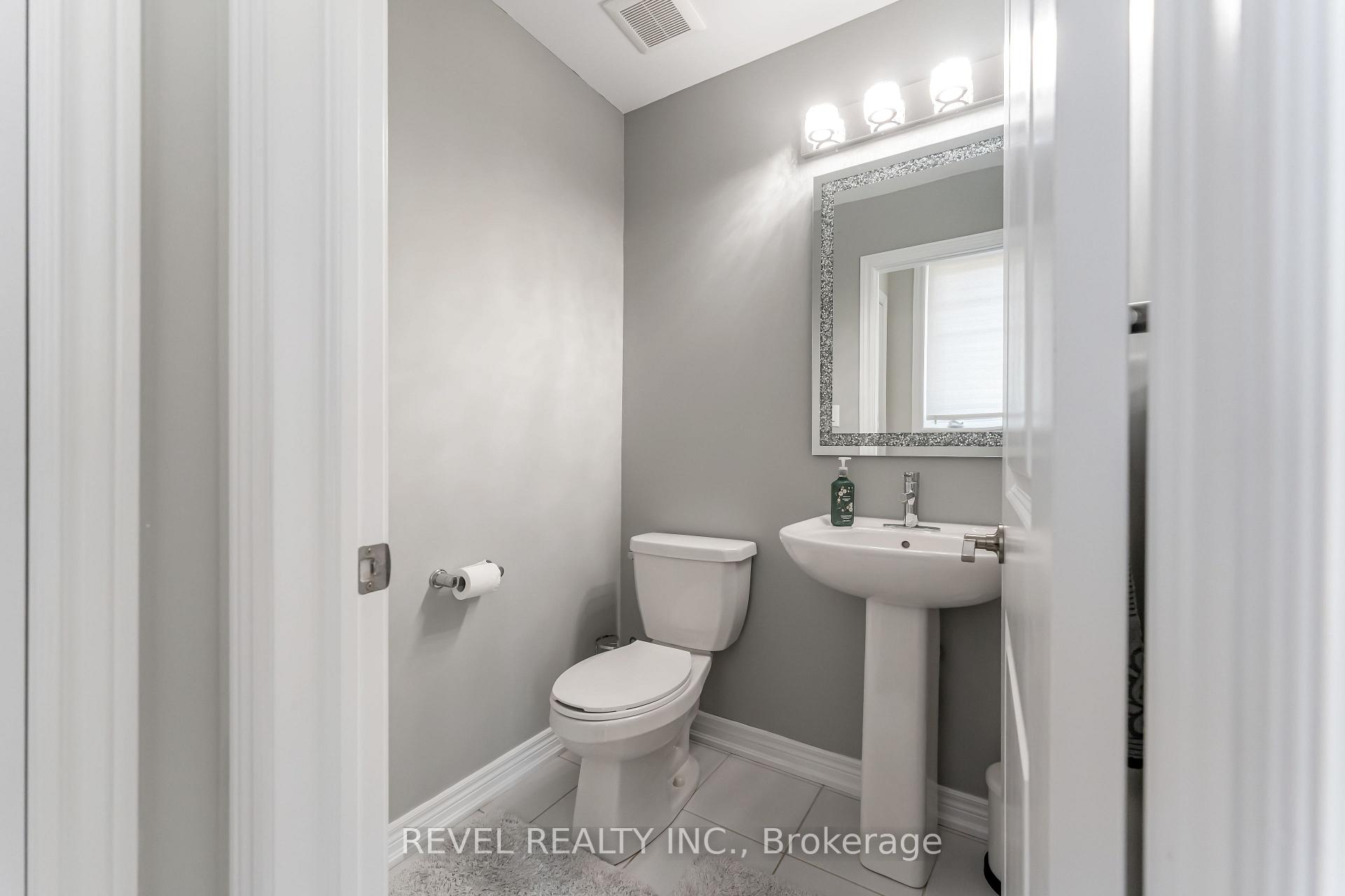 Photo 18 of Unit 31, 288 Glover Road, Hamilton, Fruitland — HOMEH