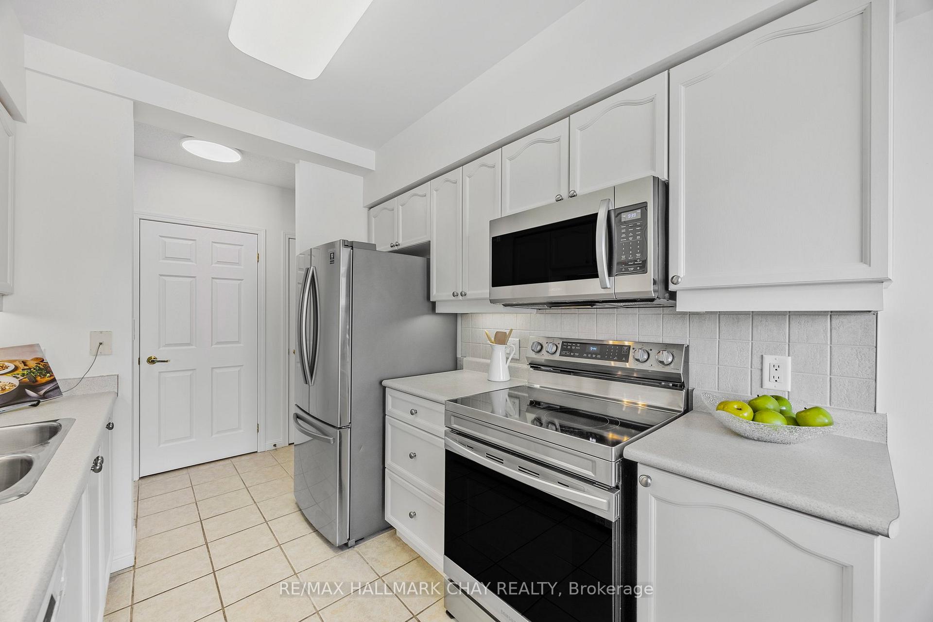Photo 7 of Unit 412, 90 Dean Avenue, Barrie, Painswick South — HOMEH