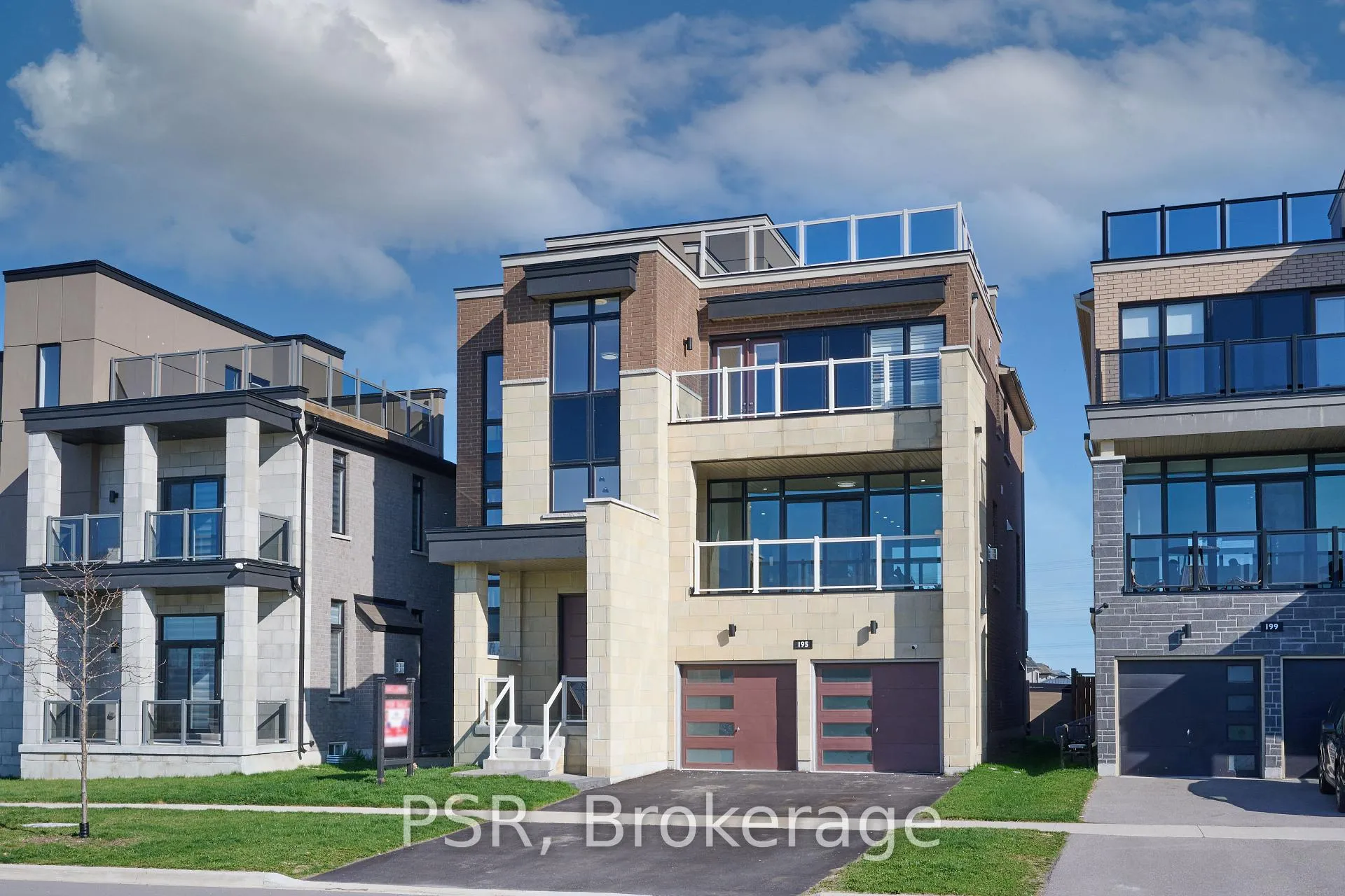 Photo 2 of 195 Port Darlington Road, Clarington, Bowmanville — HOMEH
