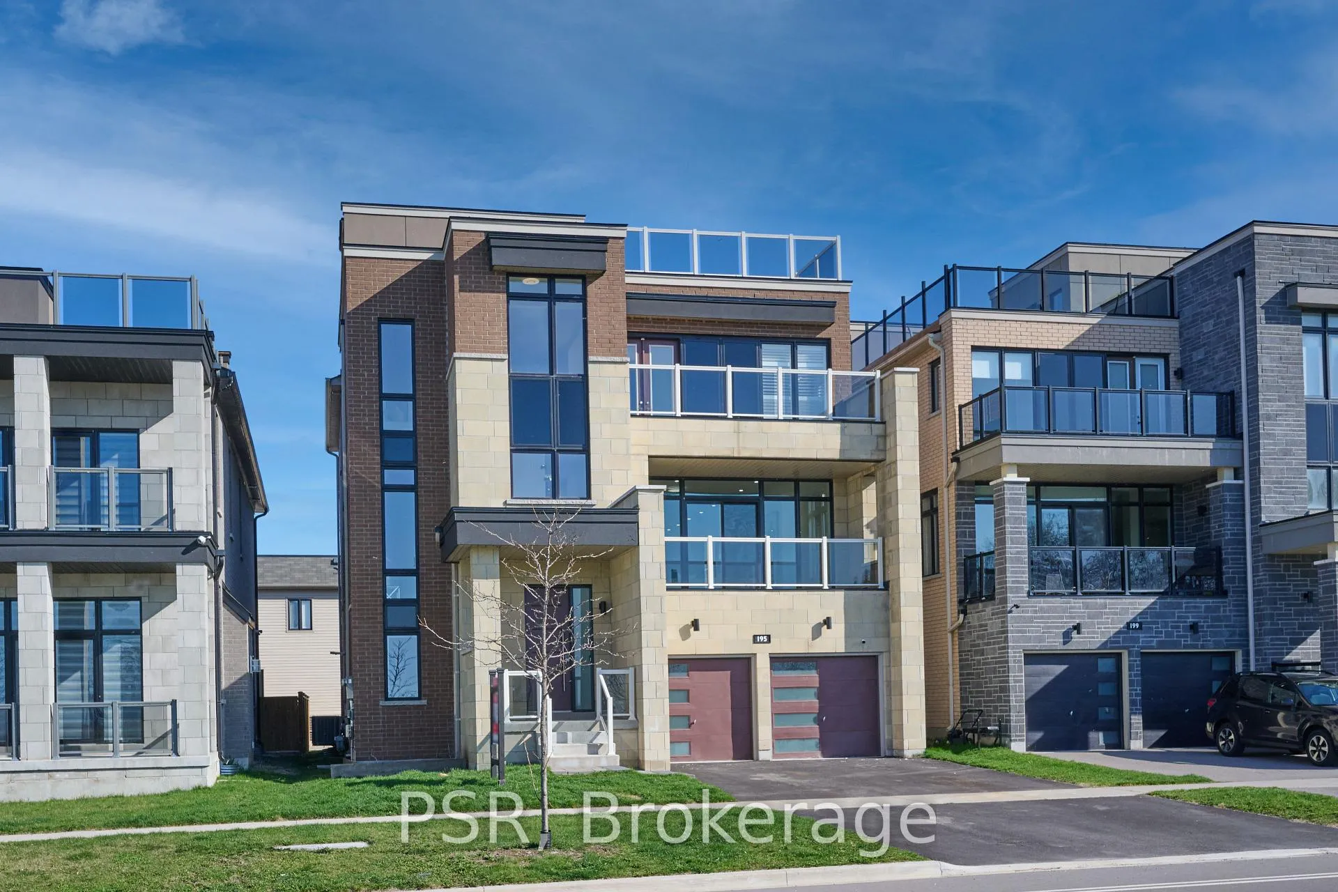 Photo 3 of 195 Port Darlington Road, Clarington, Bowmanville — HOMEH