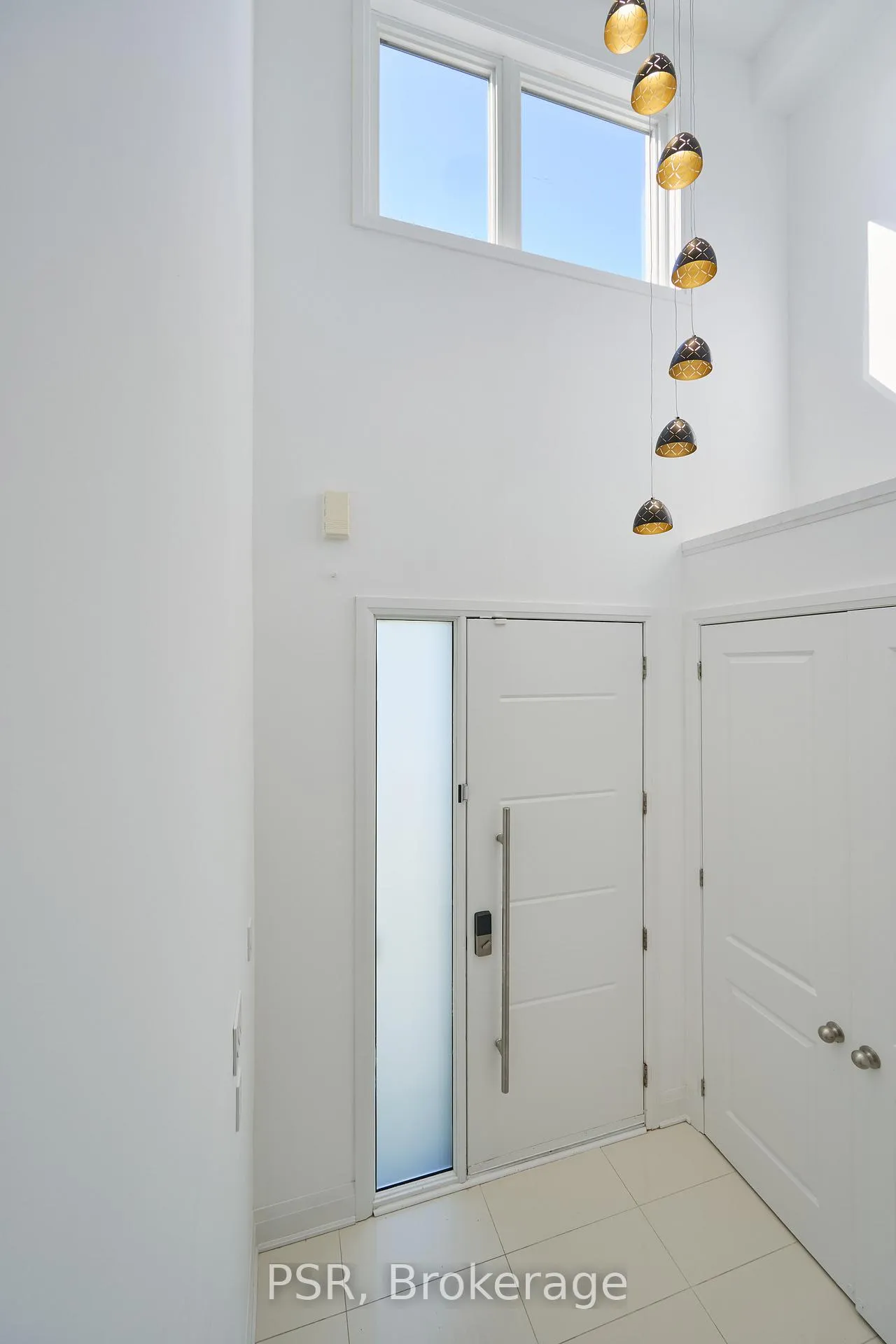 Photo 5 of 195 Port Darlington Road, Clarington, Bowmanville — HOMEH
