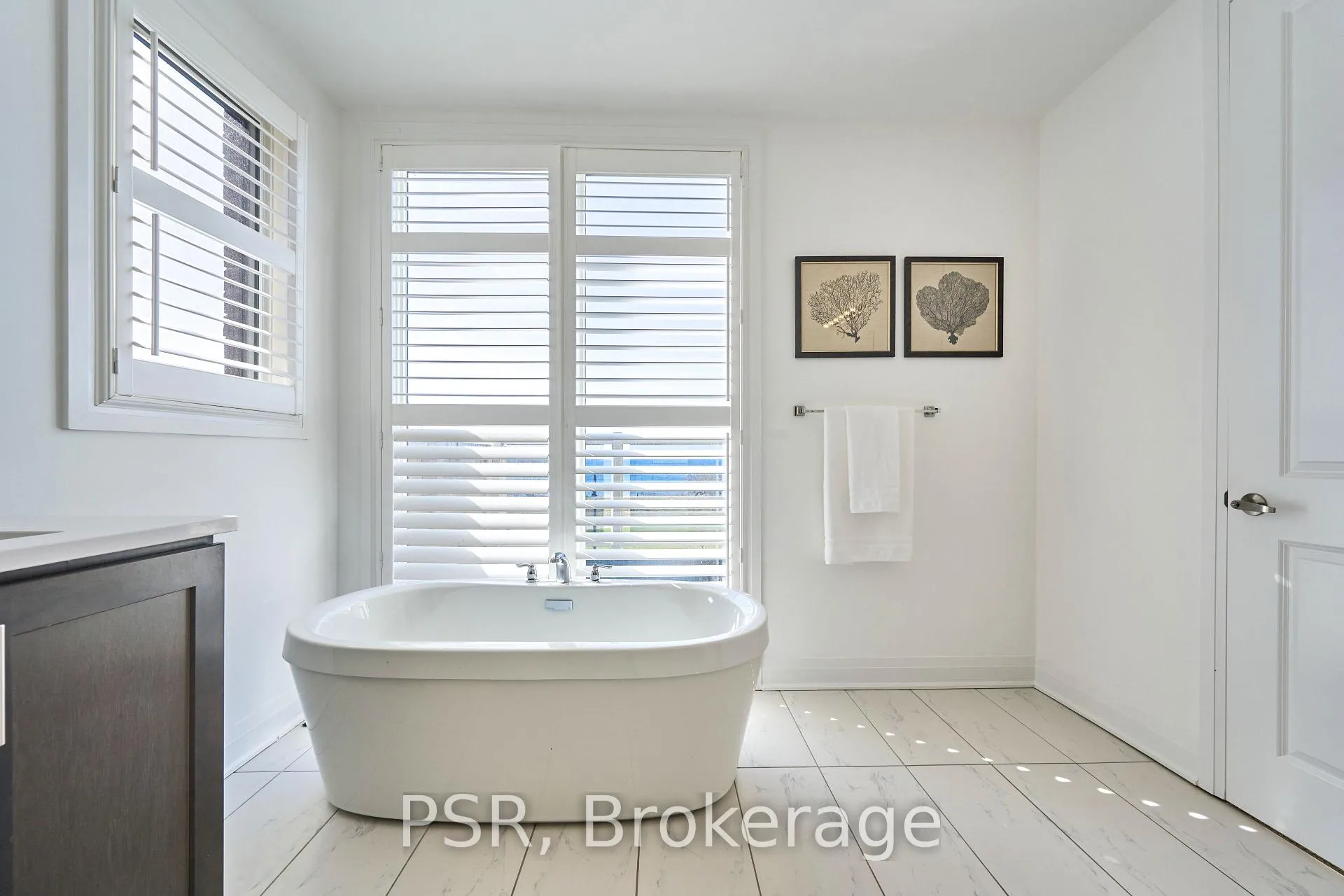 Photo 48 of 195 Port Darlington Road, Clarington, Bowmanville — HOMEH