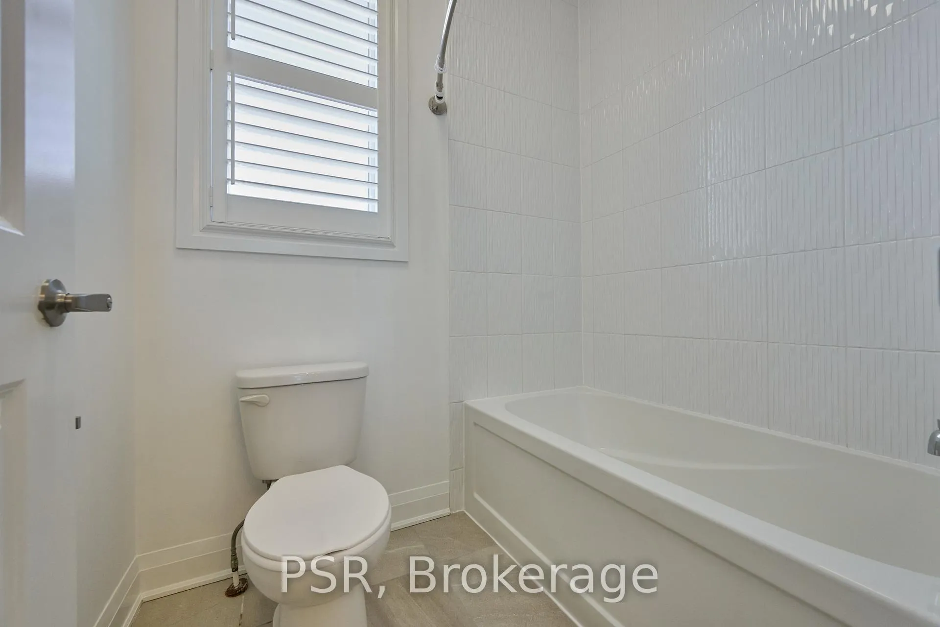 Photo 60 of 195 Port Darlington Road, Clarington, Bowmanville — HOMEH