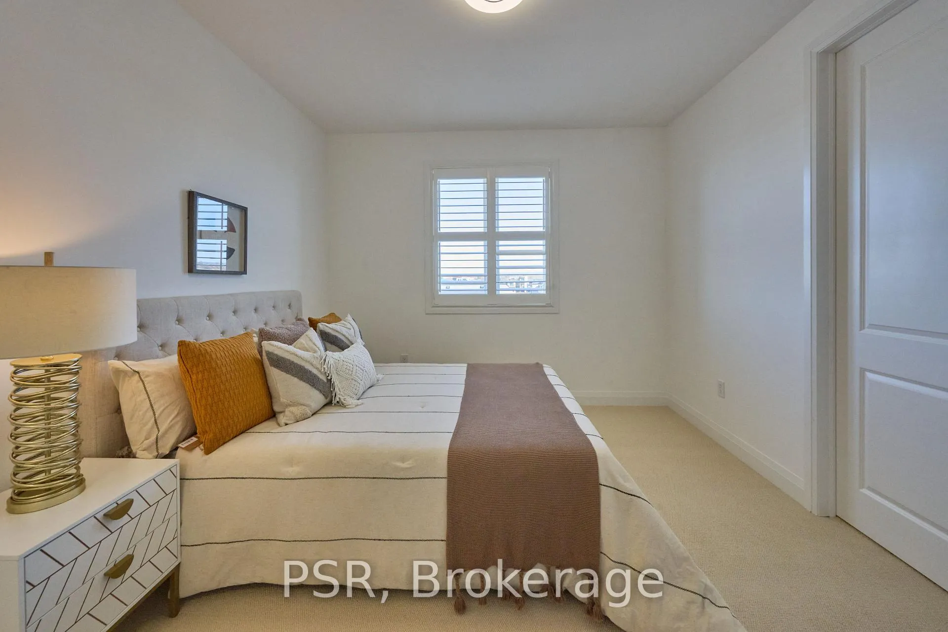 Photo 62 of 195 Port Darlington Road, Clarington, Bowmanville — HOMEH