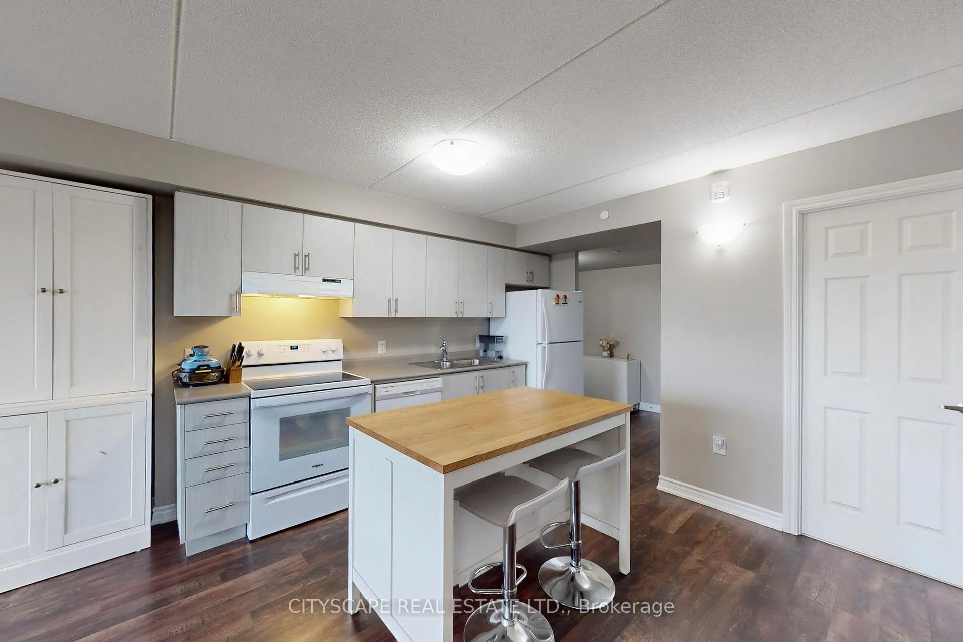 Photo 9 of Unit 1008, 716 Main Street E, Milton, Timberlea — HOMEH