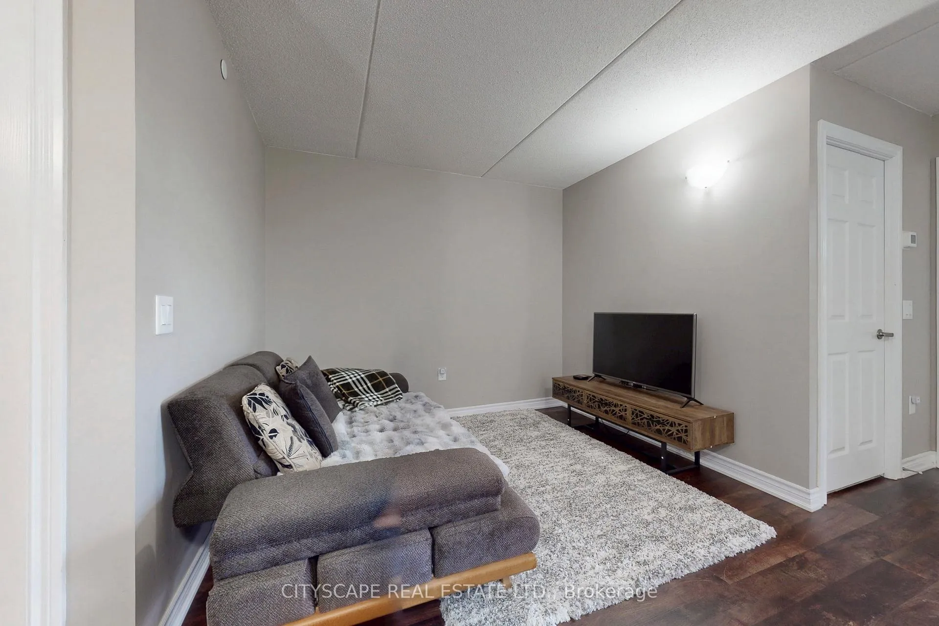 Photo 14 of Unit 1008, 716 Main Street E, Milton, Timberlea — HOMEH