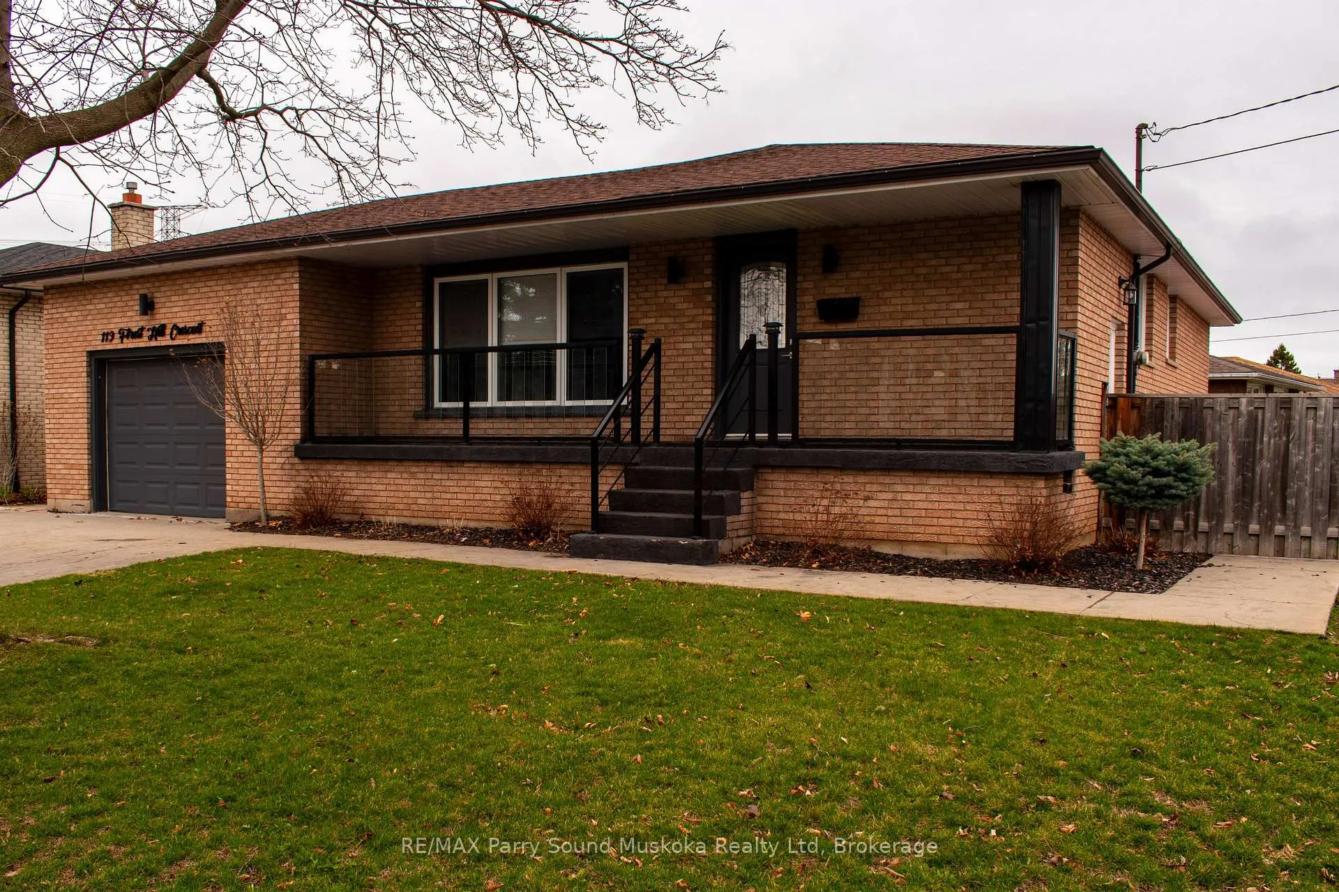 Photo 2 of 119 Forest Hill Crescent, Hamilton, Red Hill — HOMEH