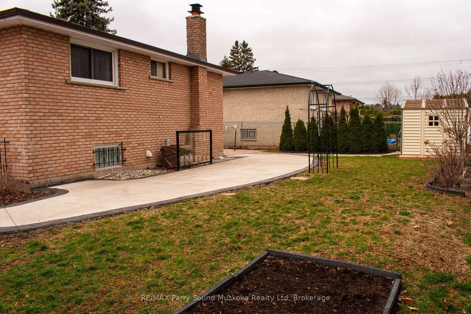Photo 4 of 119 Forest Hill Crescent, Hamilton, Red Hill — HOMEH