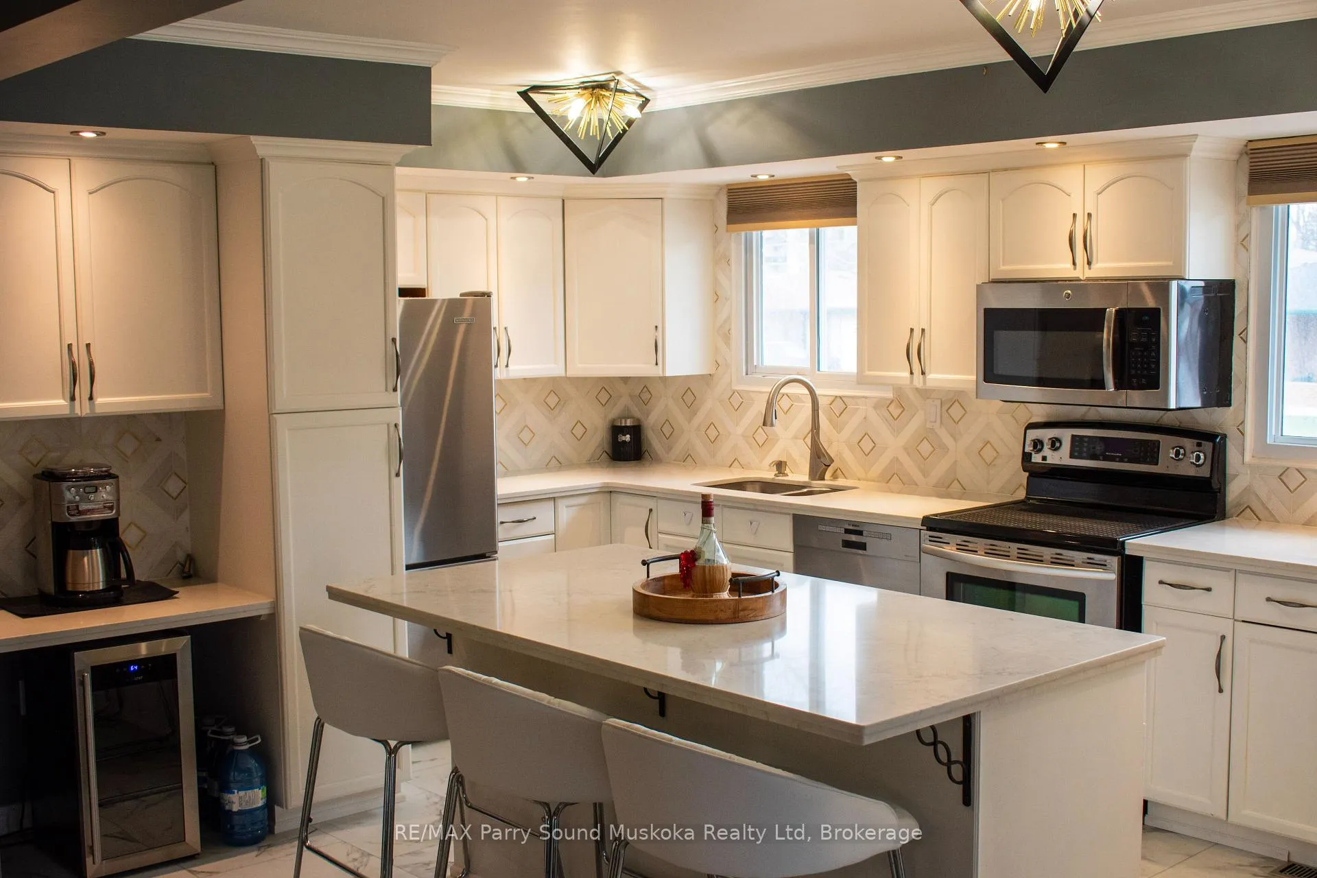 Photo 8 of 119 Forest Hill Crescent, Hamilton, Red Hill — HOMEH