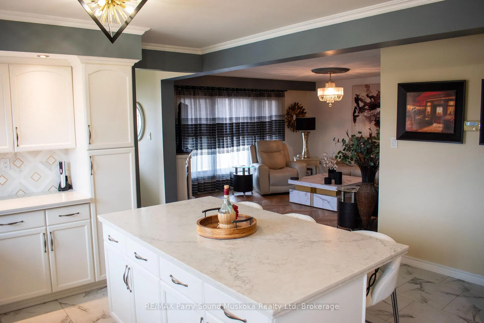 Photo 10 of 119 Forest Hill Crescent, Hamilton, Red Hill — HOMEH