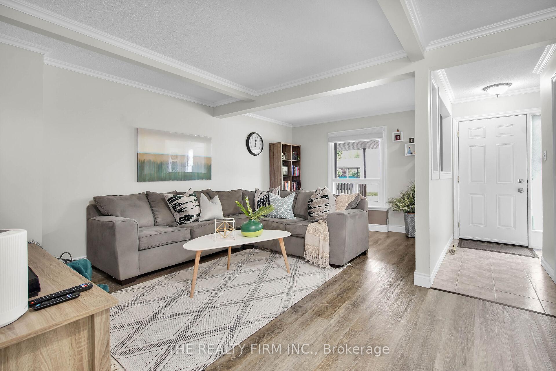 Photo 2 of Unit 65, 720 Deveron Crescent, London, South T — HOMEH