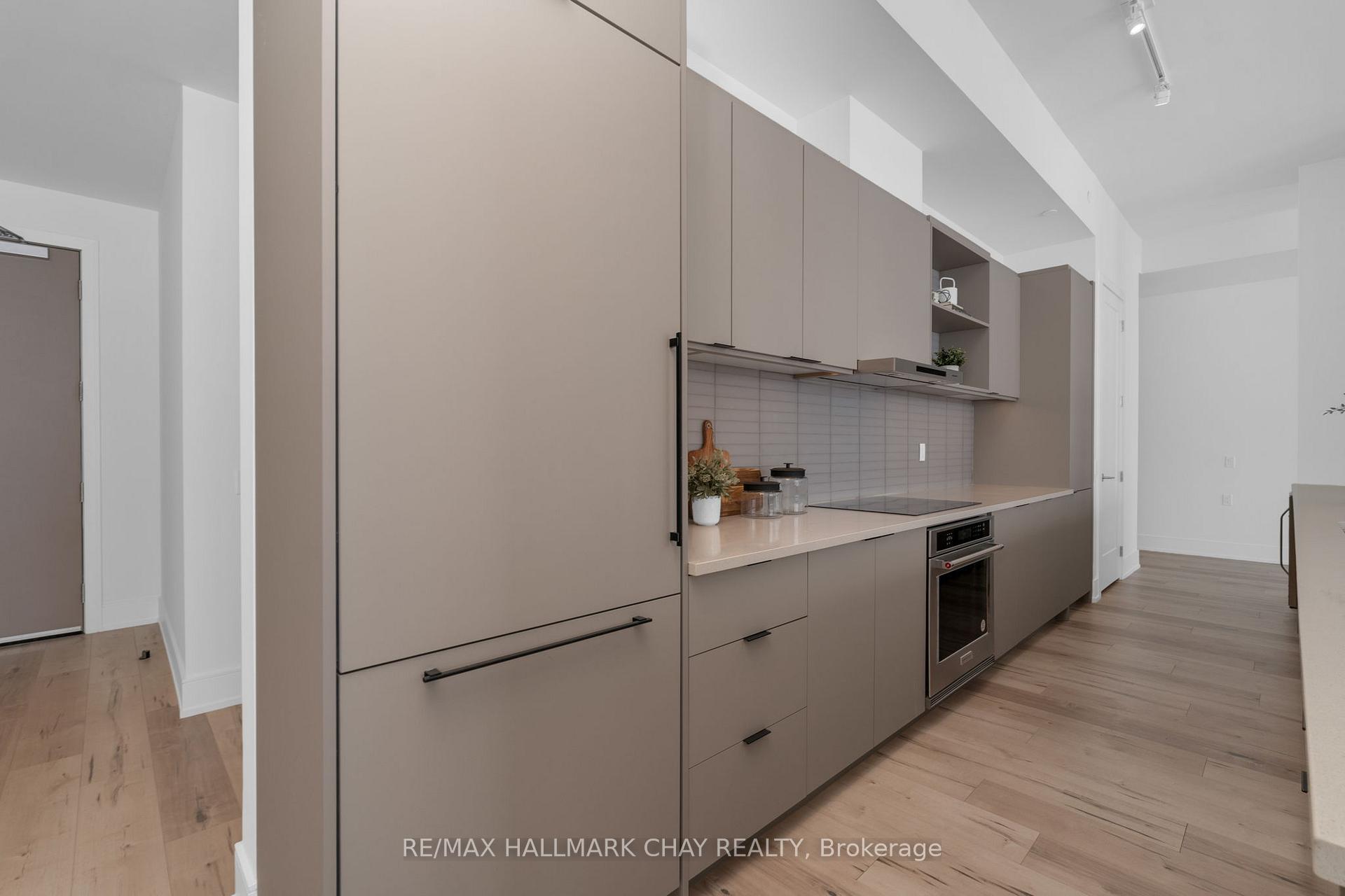 Photo 15 of Unit PH07, 185 Dunlop Street E, Barrie, Lakeshore — HOMEH