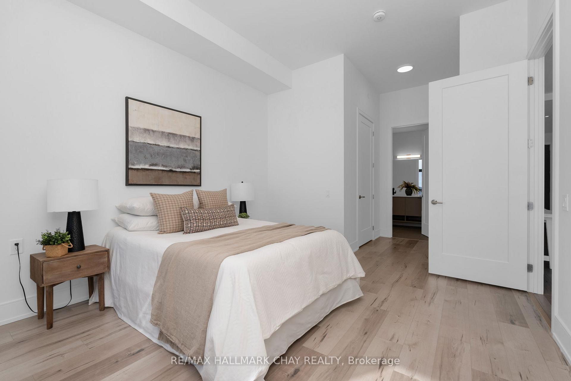 Photo 25 of Unit PH07, 185 Dunlop Street E, Barrie, Lakeshore — HOMEH