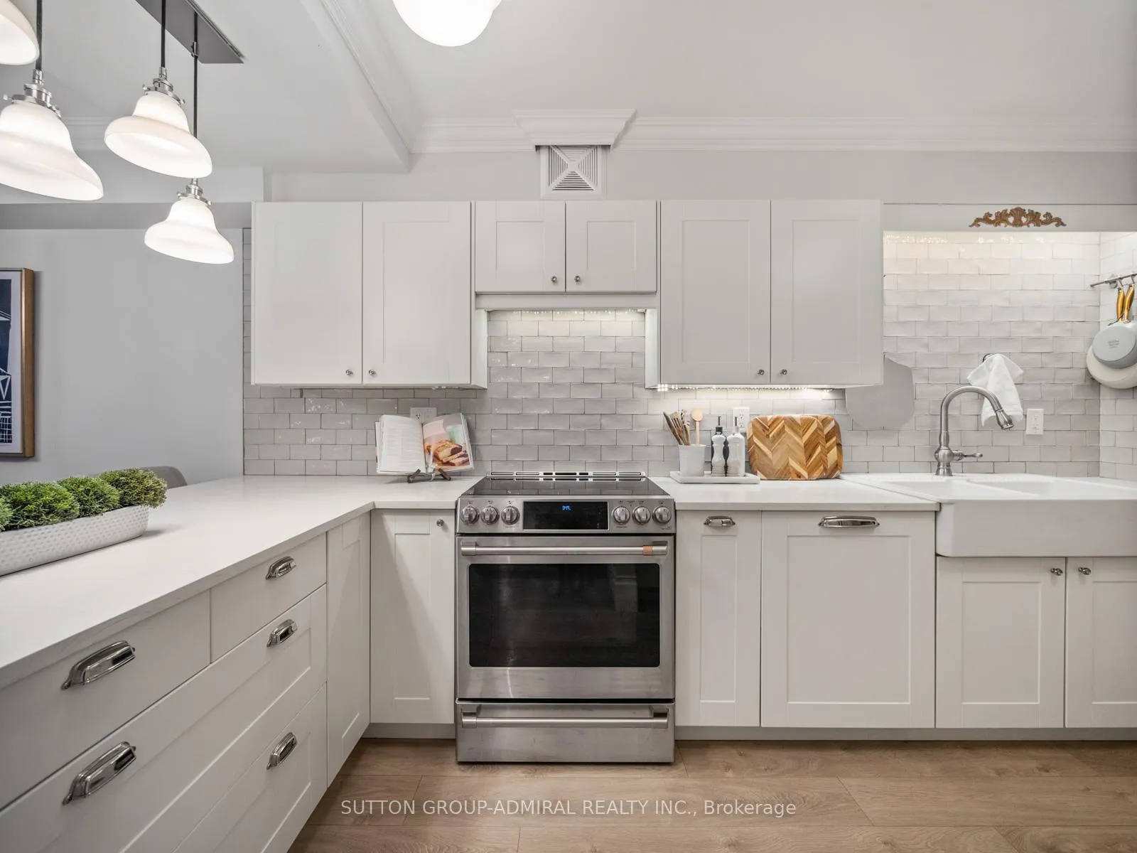 Photo 7 of Unit 810, 45 Carlton Street, Toronto, Church-Yonge Corridor — HOMEH