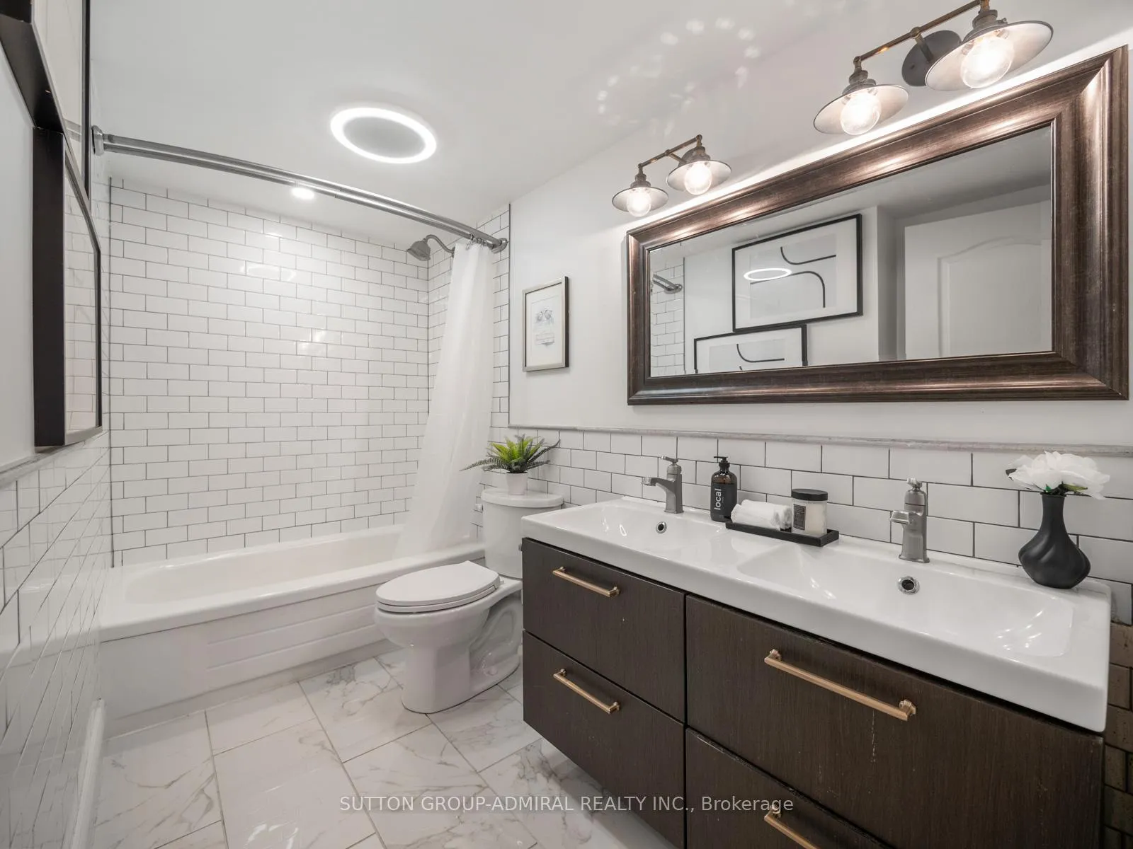 Photo 33 of Unit 810, 45 Carlton Street, Toronto, Church-Yonge Corridor — HOMEH