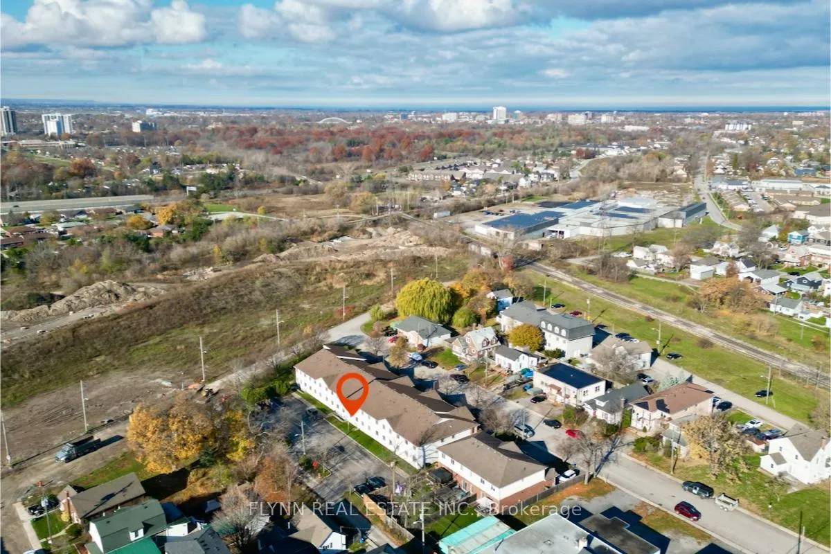 Photo 19 of Unit 105, 2 Walnut Street, St. Catharines, Oakdale — HOMEH