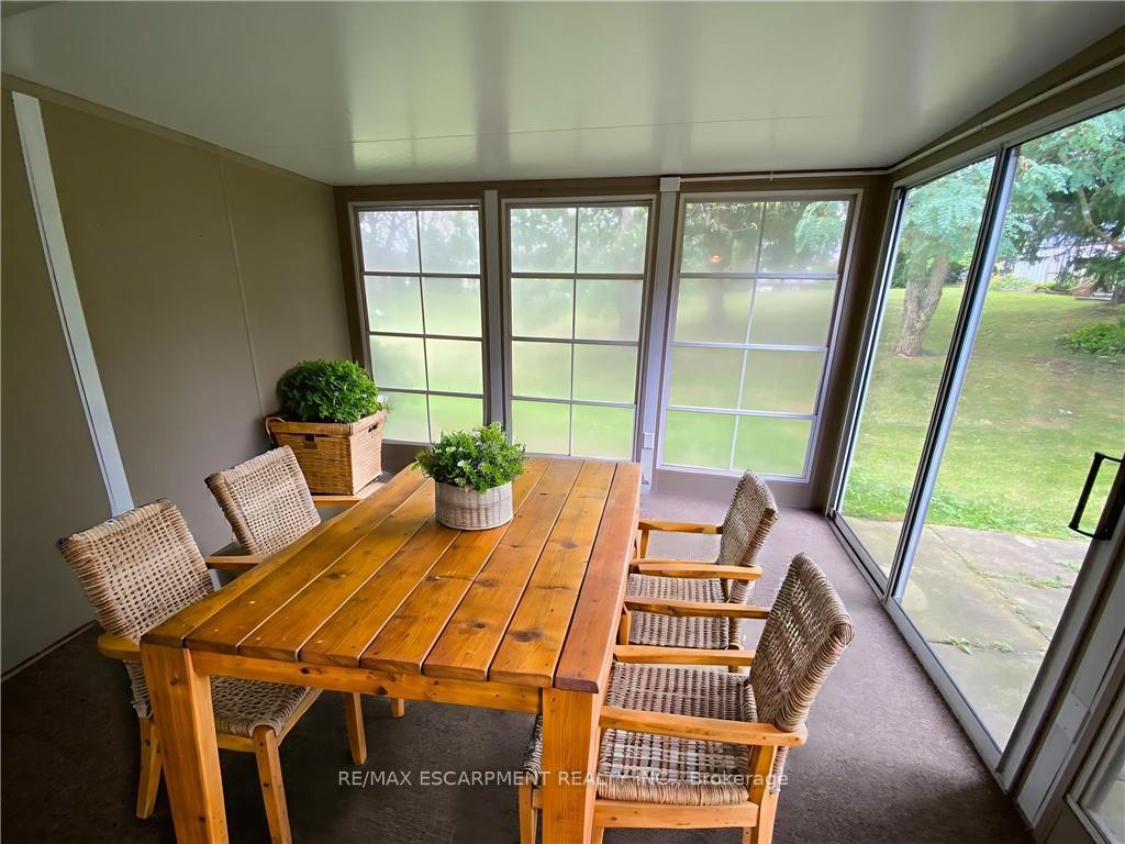 Photo 14 of 13 Szollosy Circle, Hamilton, Kennedy — HOMEH