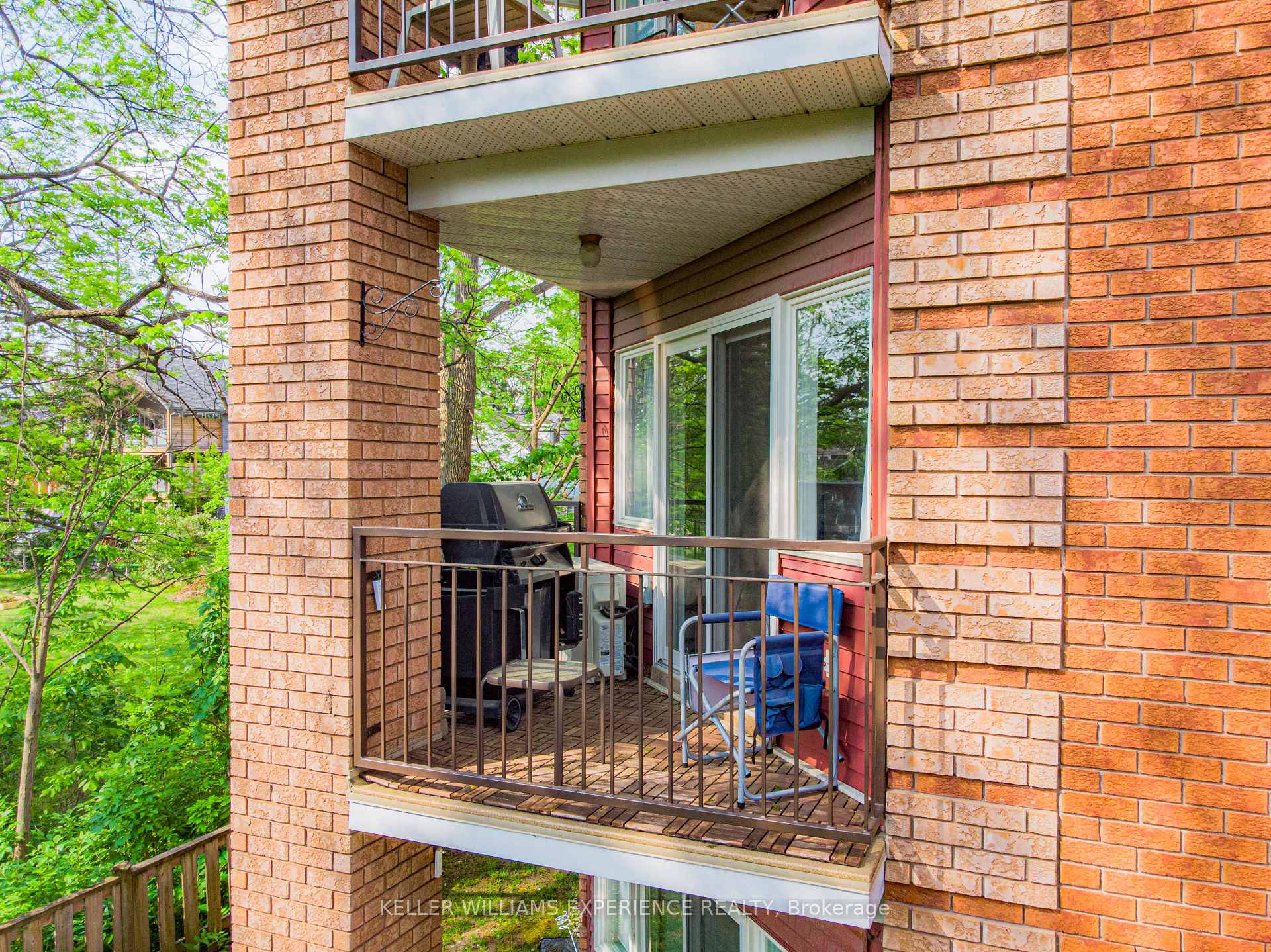 Photo 10 of Unit 204, 131 Clapperton Street, Barrie, Wellington — HOMEH