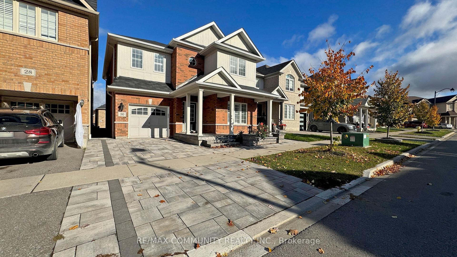 Photo 3 of 30 Raithby Crescent, Ajax, Central East — HOMEH