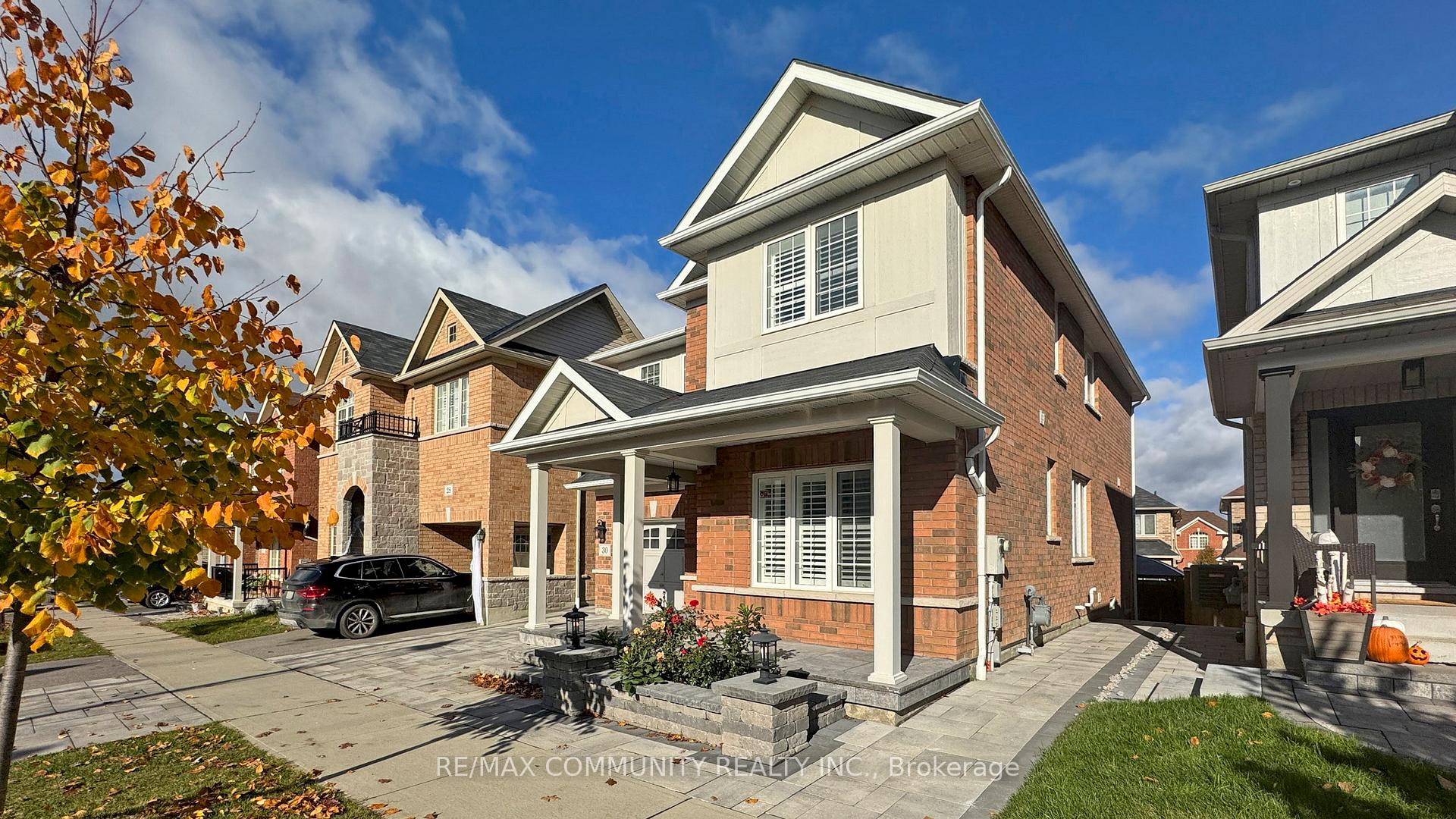 Photo 2 of 30 Raithby Crescent, Ajax, Central East — HOMEH