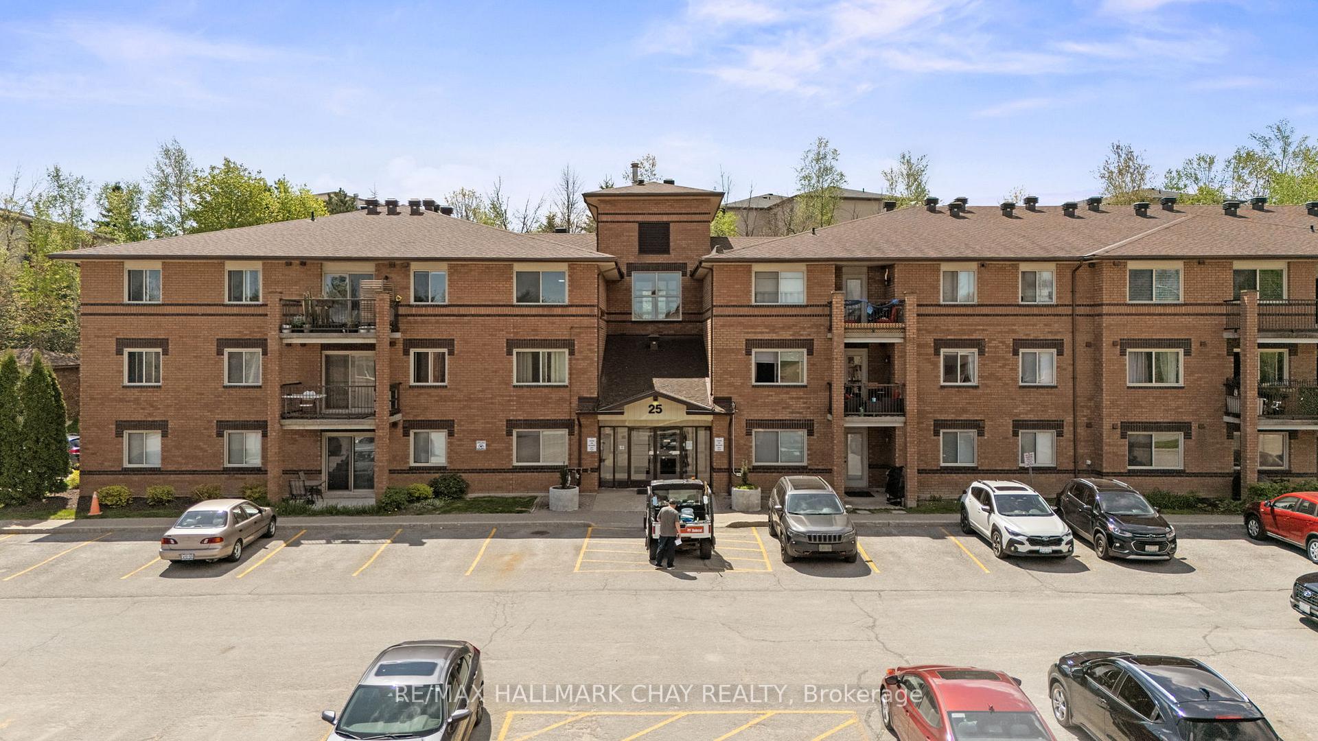 Photo 2 of Unit 303, 25 Meadow Lane, Barrie, Ardagh — HOMEH