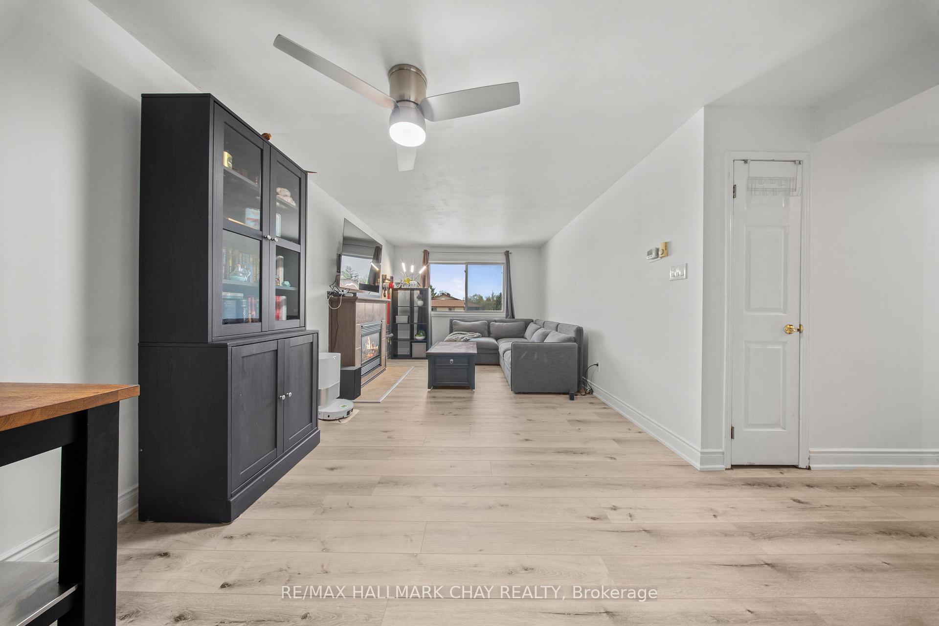 Photo 5 of Unit 303, 25 Meadow Lane, Barrie, Ardagh — HOMEH