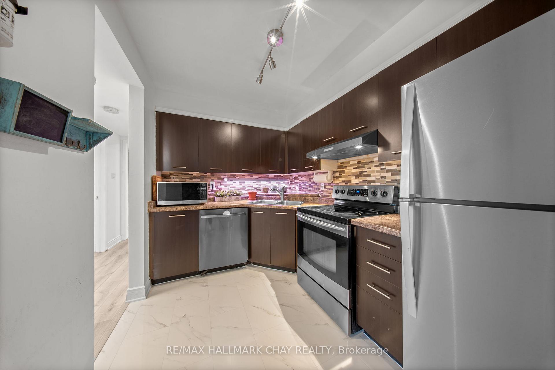Photo 7 of Unit 303, 25 Meadow Lane, Barrie, Ardagh — HOMEH