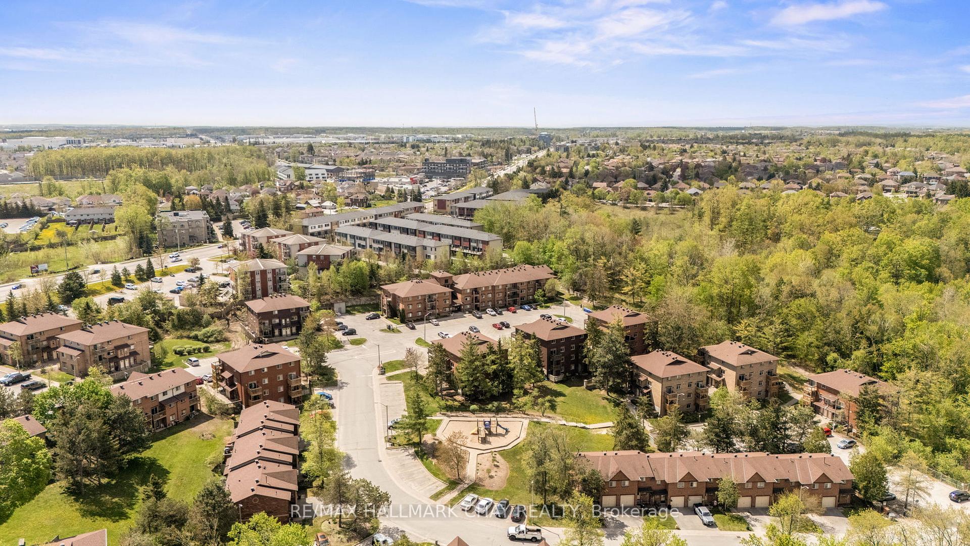 Photo 18 of Unit 303, 25 Meadow Lane, Barrie, Ardagh — HOMEH