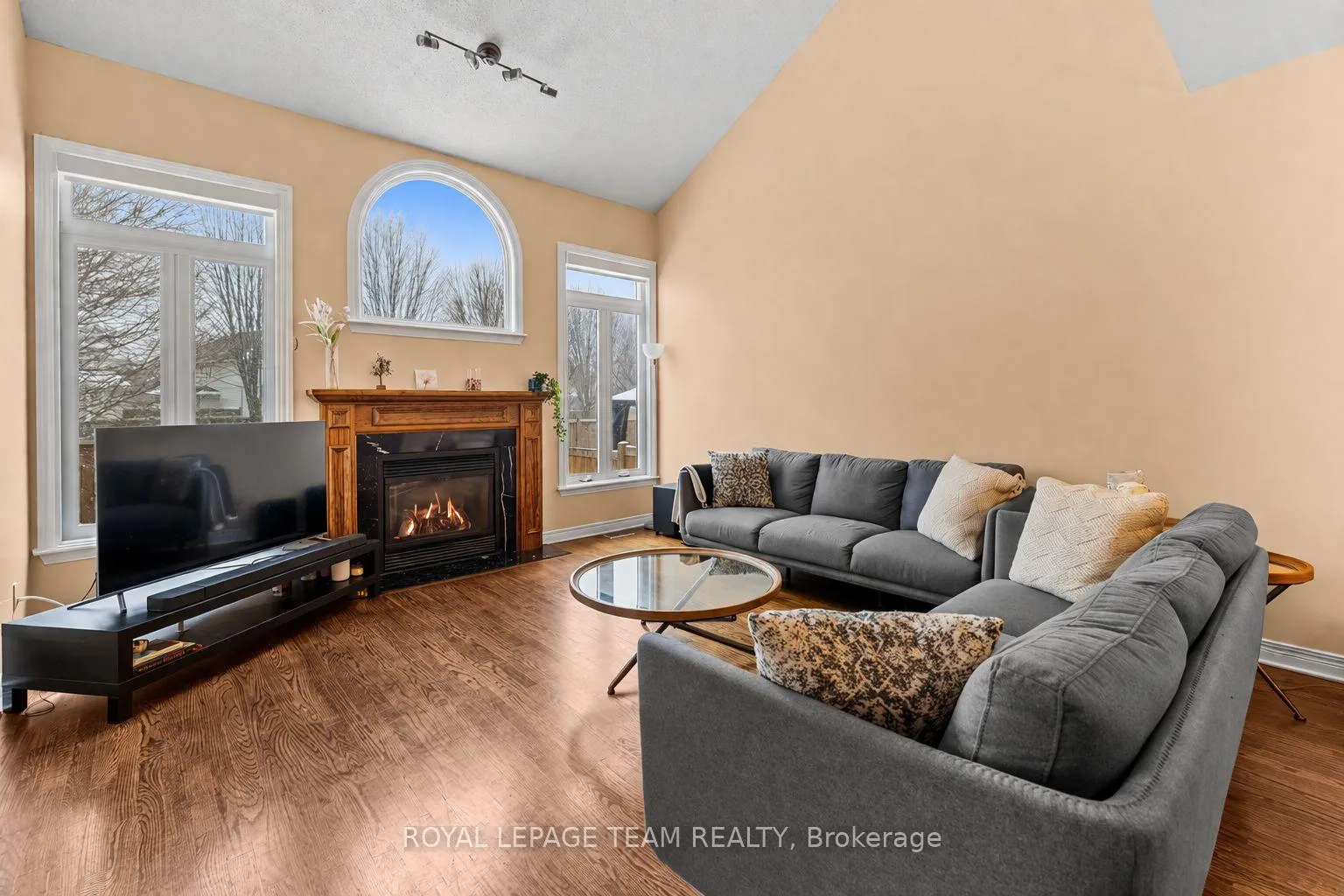 Photo 4 of 84 Knowlton Drive, Ottawa, Barrhaven East — HOMEH