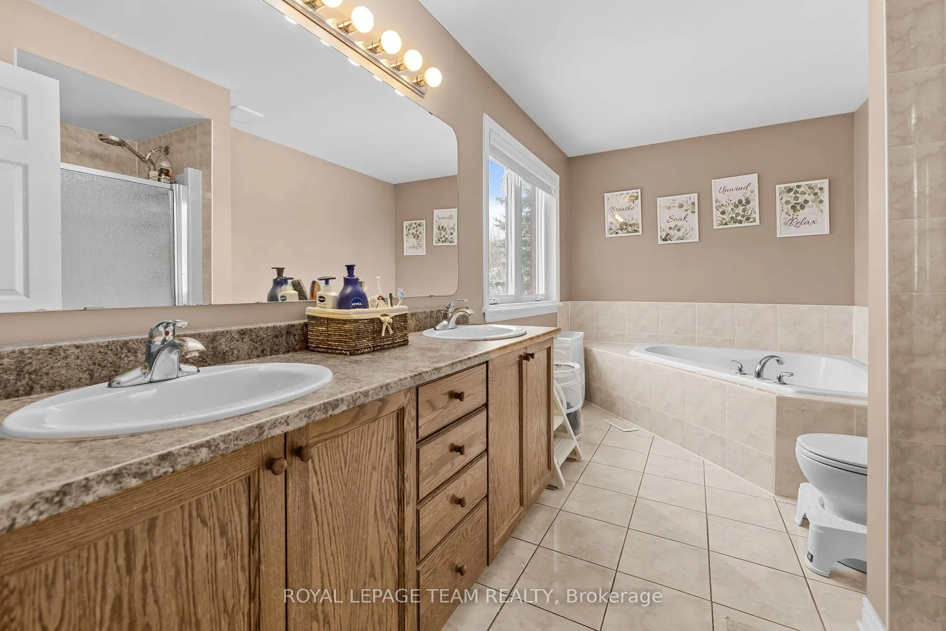 Photo 12 of 84 Knowlton Drive, Ottawa, Barrhaven East — HOMEH