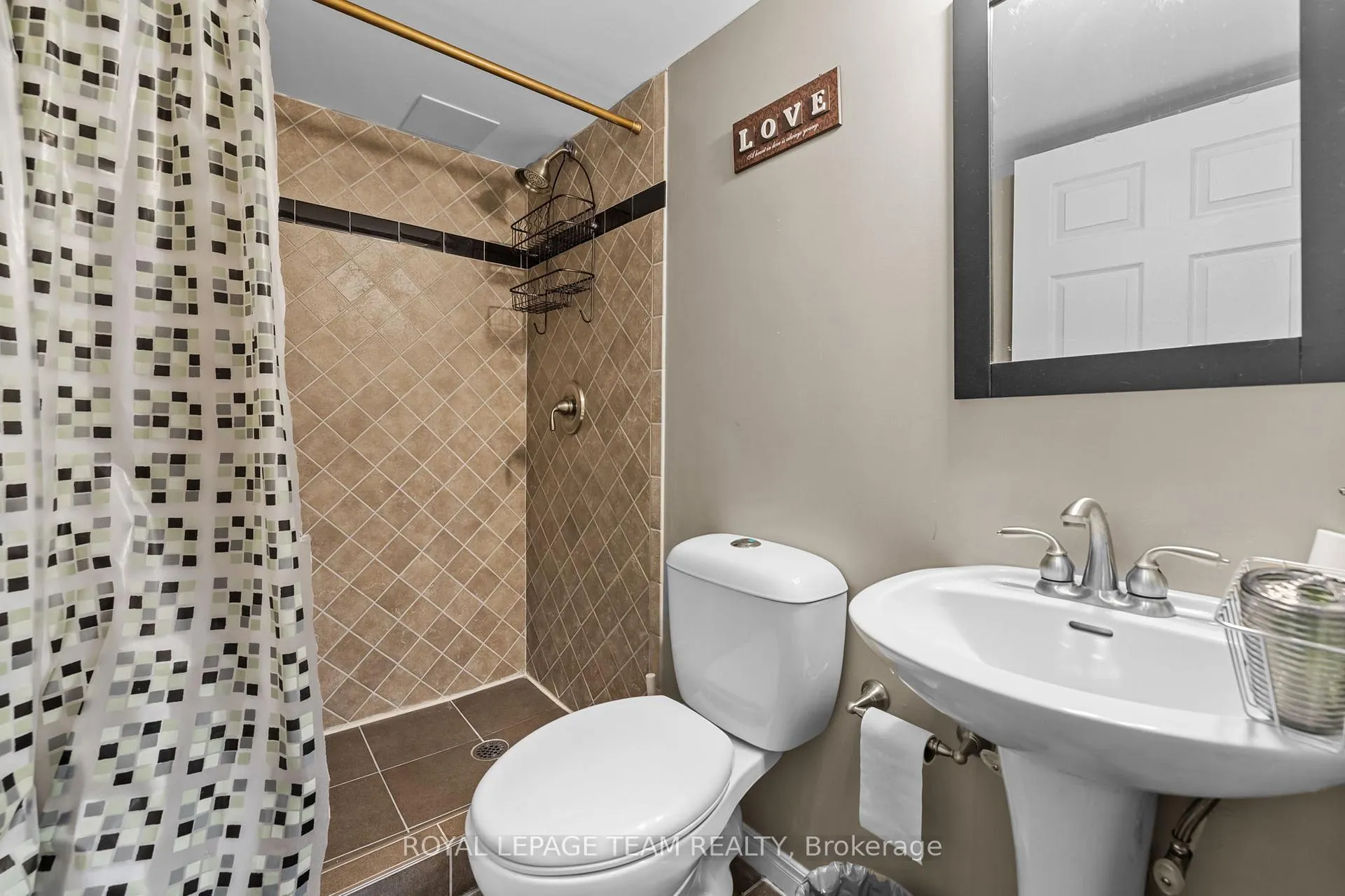 Photo 21 of 84 Knowlton Drive, Ottawa, Barrhaven East — HOMEH
