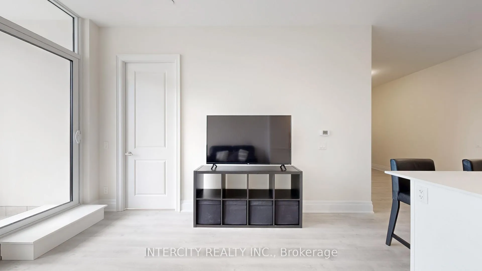 Photo 9 of Unit PH07, 9075 Jane Street, Vaughan, Concord — HOMEH